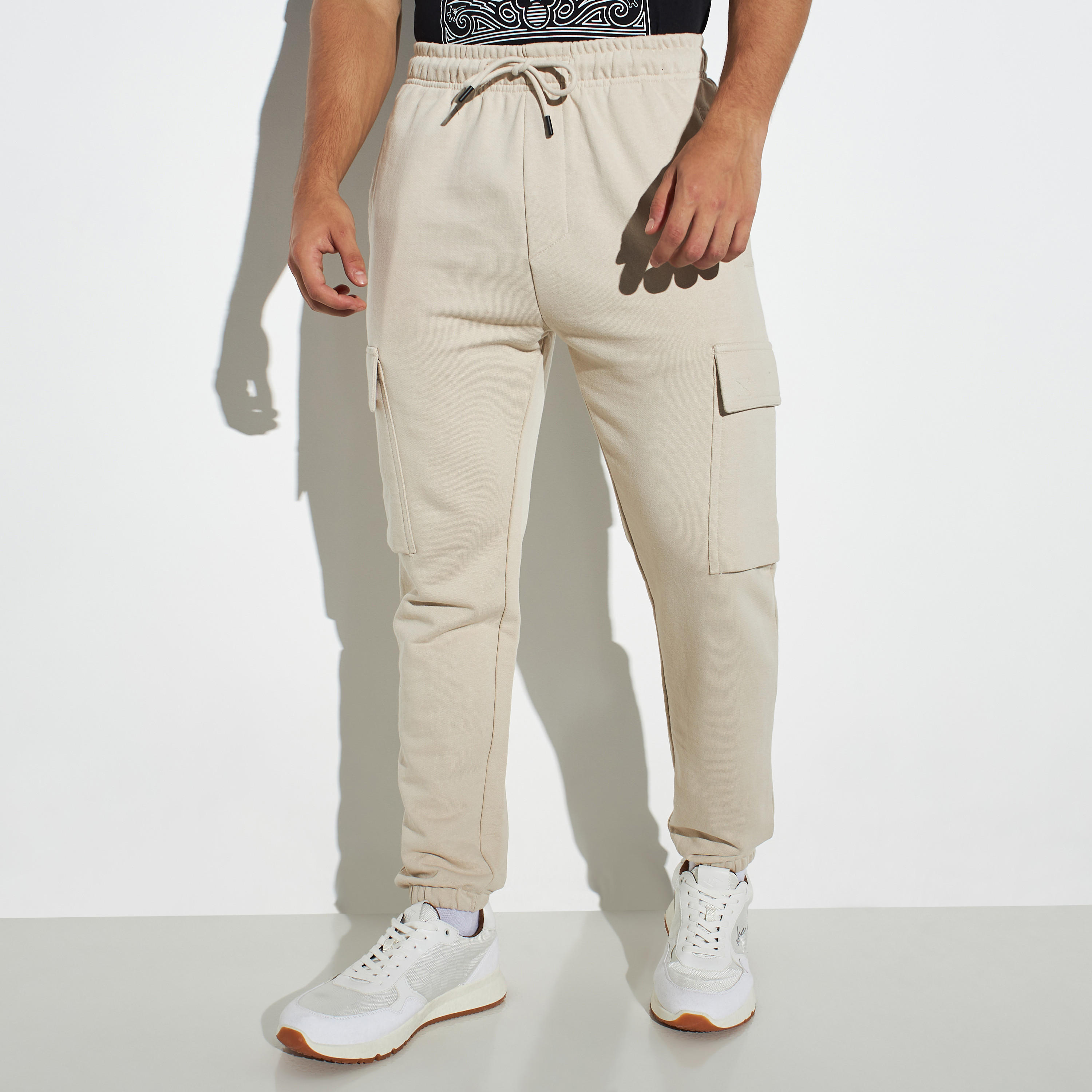 Solid Relaxed Fit Cargo Joggers with Drawstring Closure and Pockets-men-clothing-bottoms-joggers-image-1