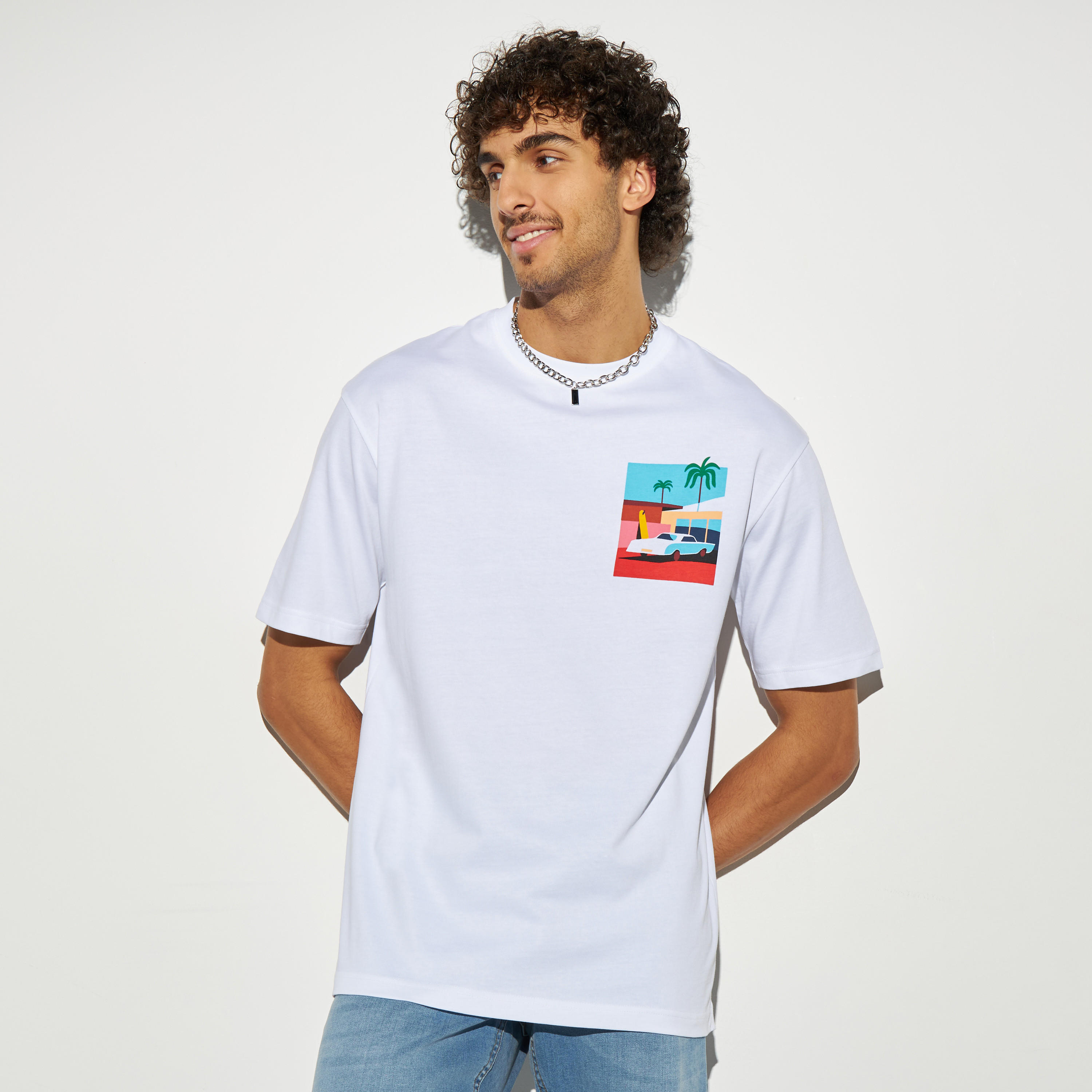 تيشيرت بياقة مستديرة وأكمام قصيرة وطبعات-men-clothing-tshirtsandpolos-tshirts-image-2
