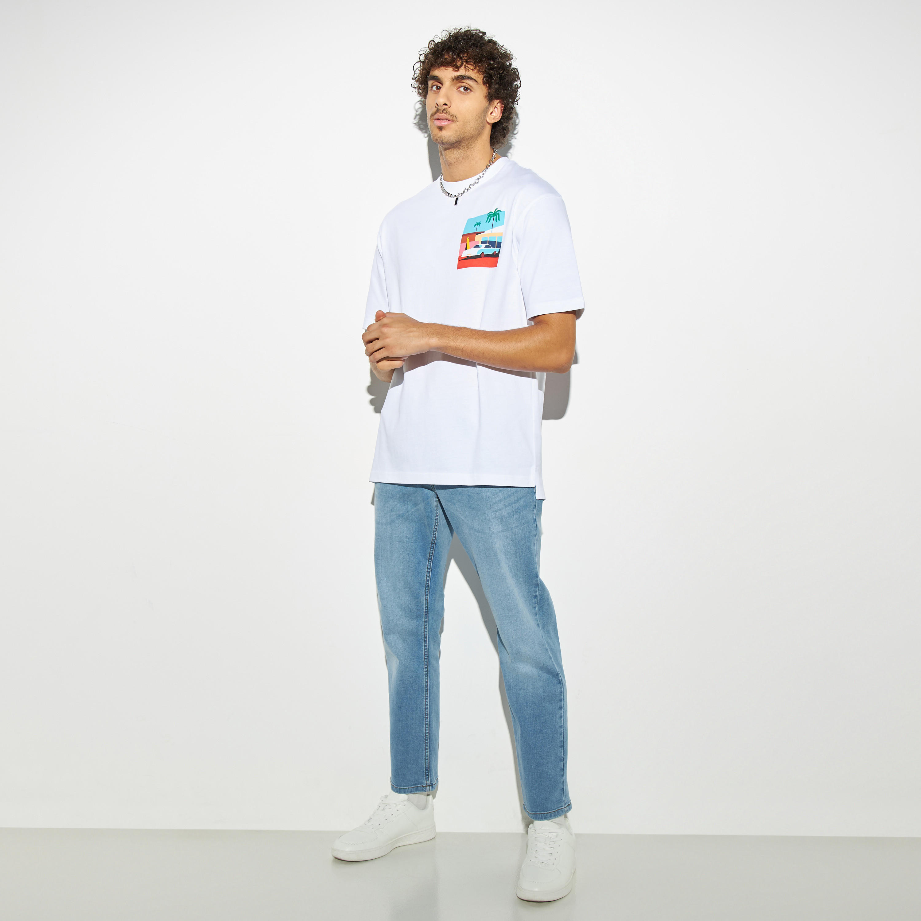 تيشيرت بياقة مستديرة وأكمام قصيرة وطبعات-men-clothing-tshirtsandpolos-tshirts-image-4