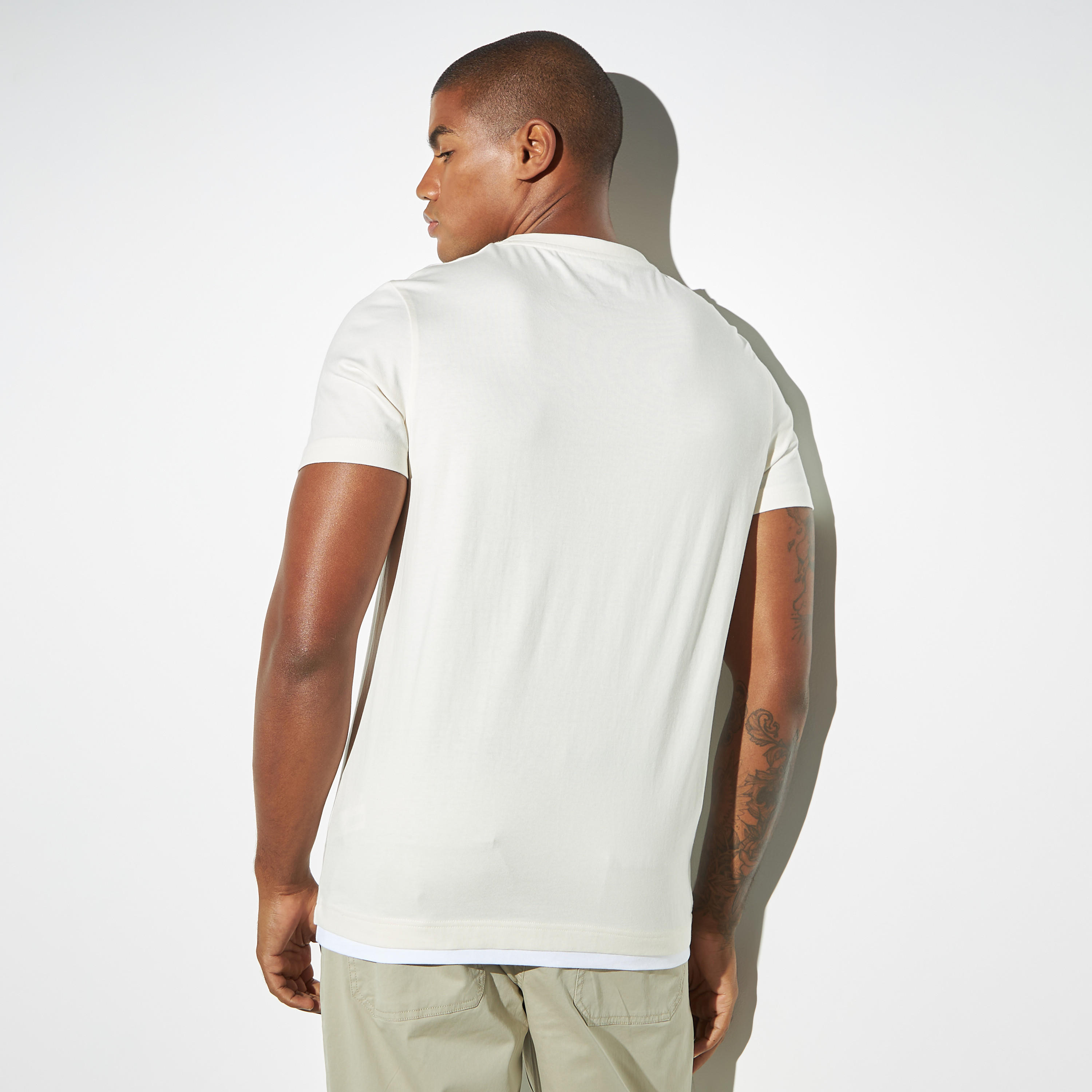 تيشيرت بطبقات وياقة ضيّقة وأكمام قصيرة-men-clothing-tshirtsandpolos-tshirts-image-3