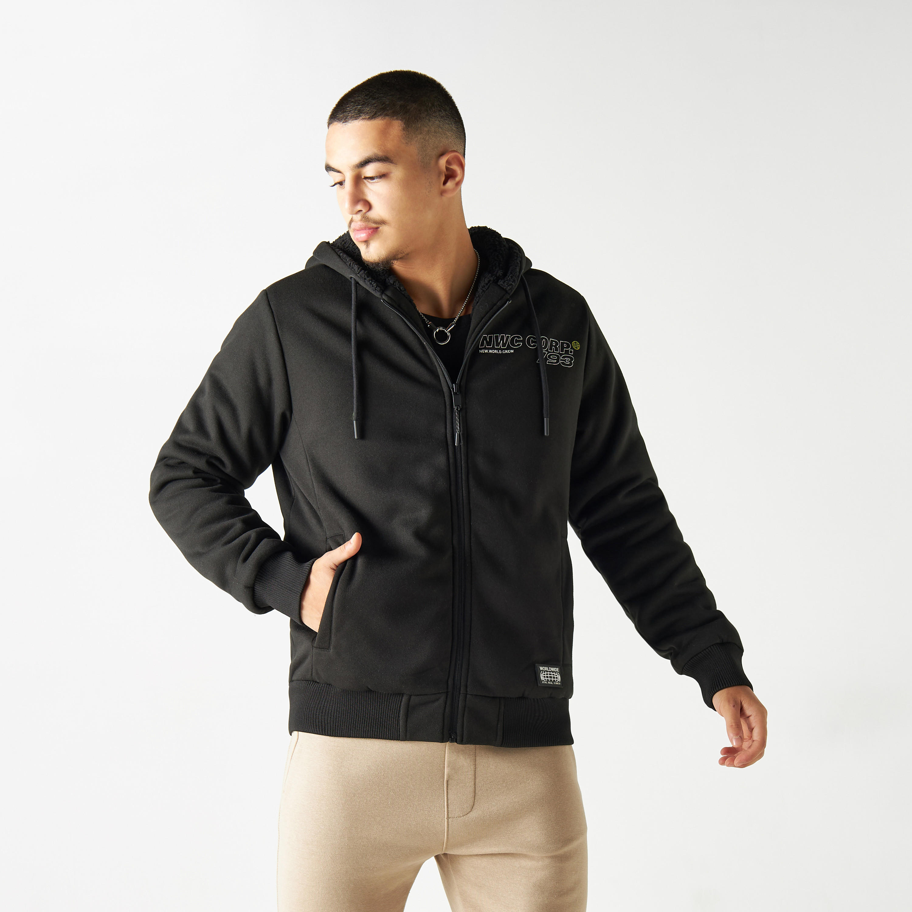 هودي بسحّاب إغلاق وجيوب بطبعات-men-clothing-jacketsandblazers-jackets-image-1