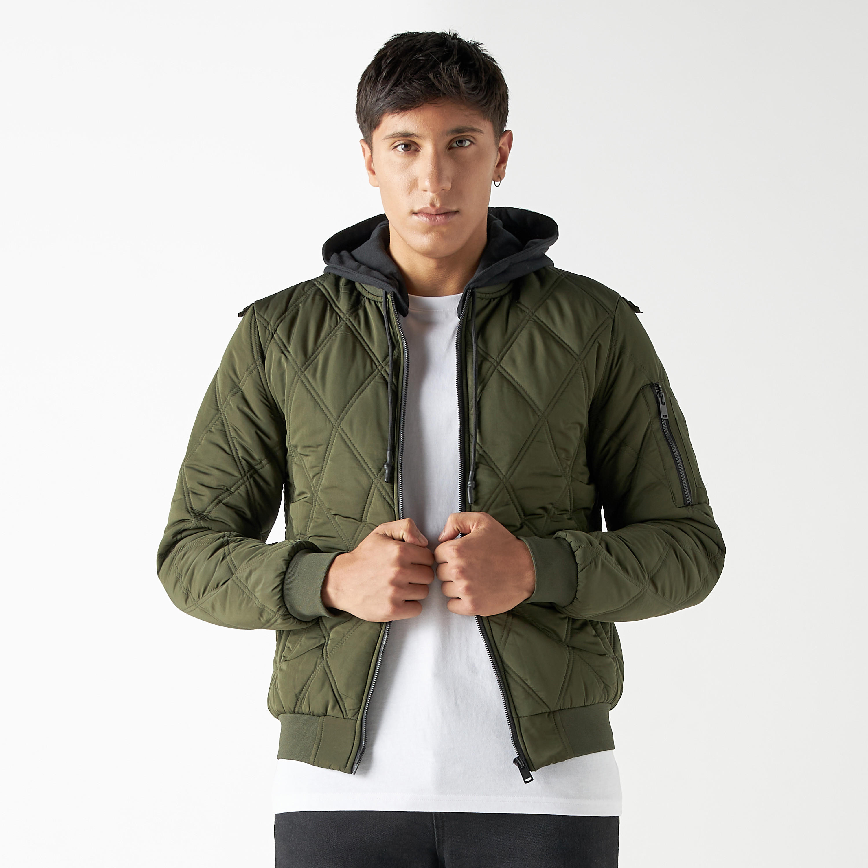جاكيت بايكر مبطن بأكمام طويلة وجيوب-men-clothing-jacketsandblazers-jackets-image-1