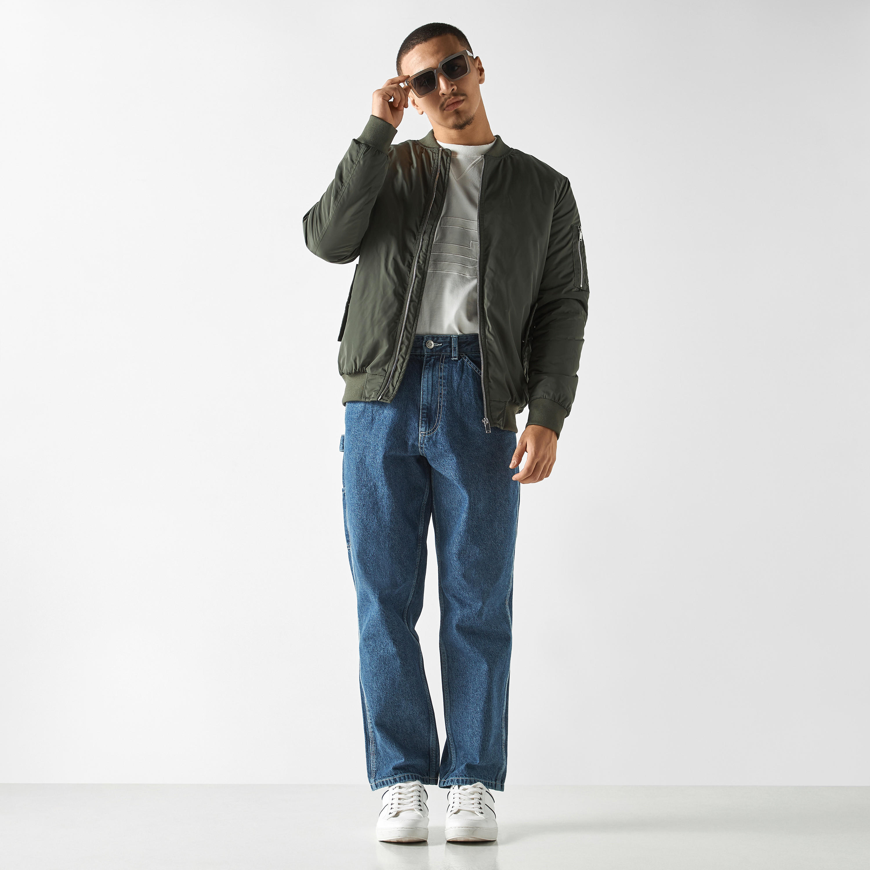 جاكيت بومبر بسحاب إغلاق وجيوب-men-clothing-jacketsandblazers-jackets-image-3