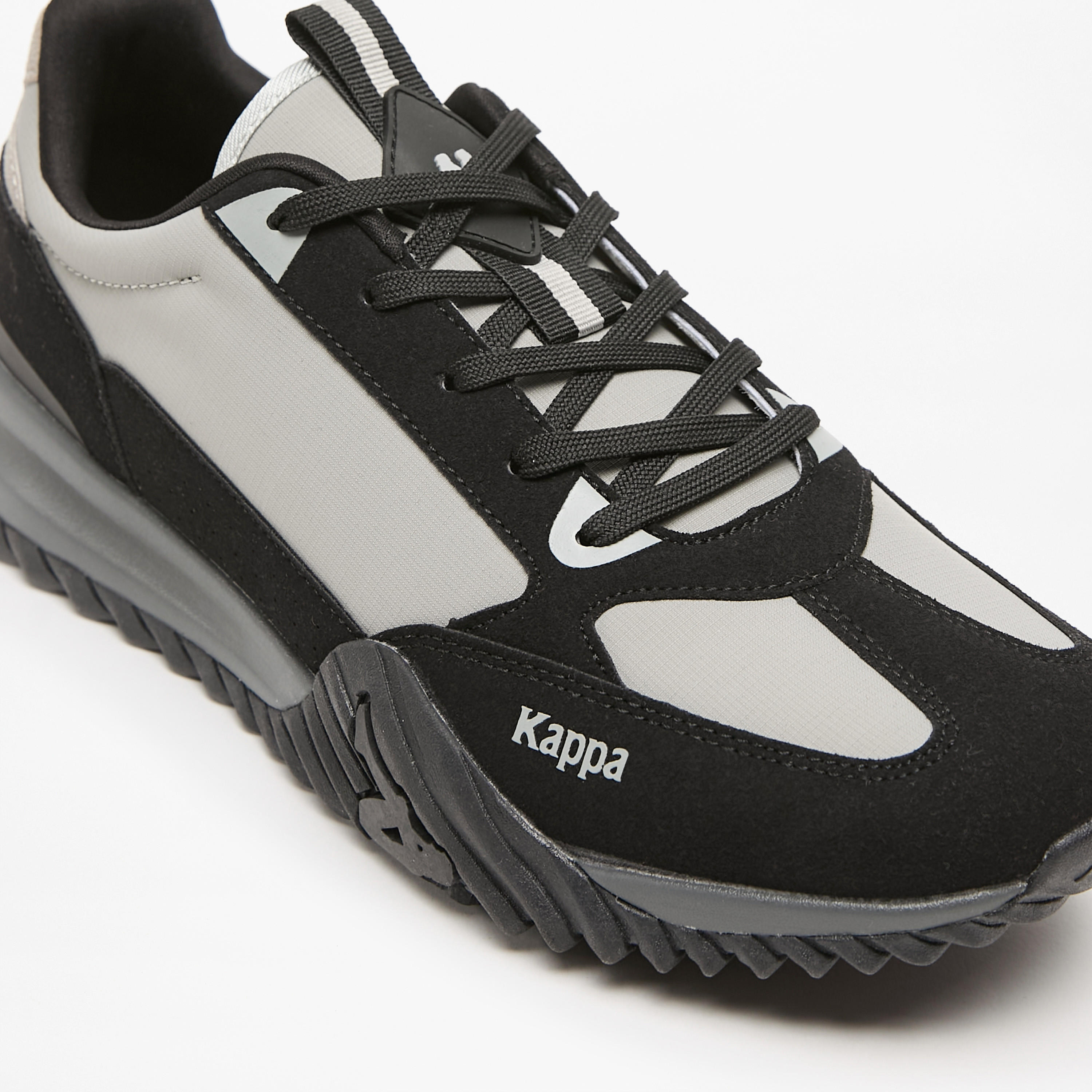 حذاء رياضي منقوش برباط إغلاق للرجال من كابا-men-shoes-sneakers-image-10
