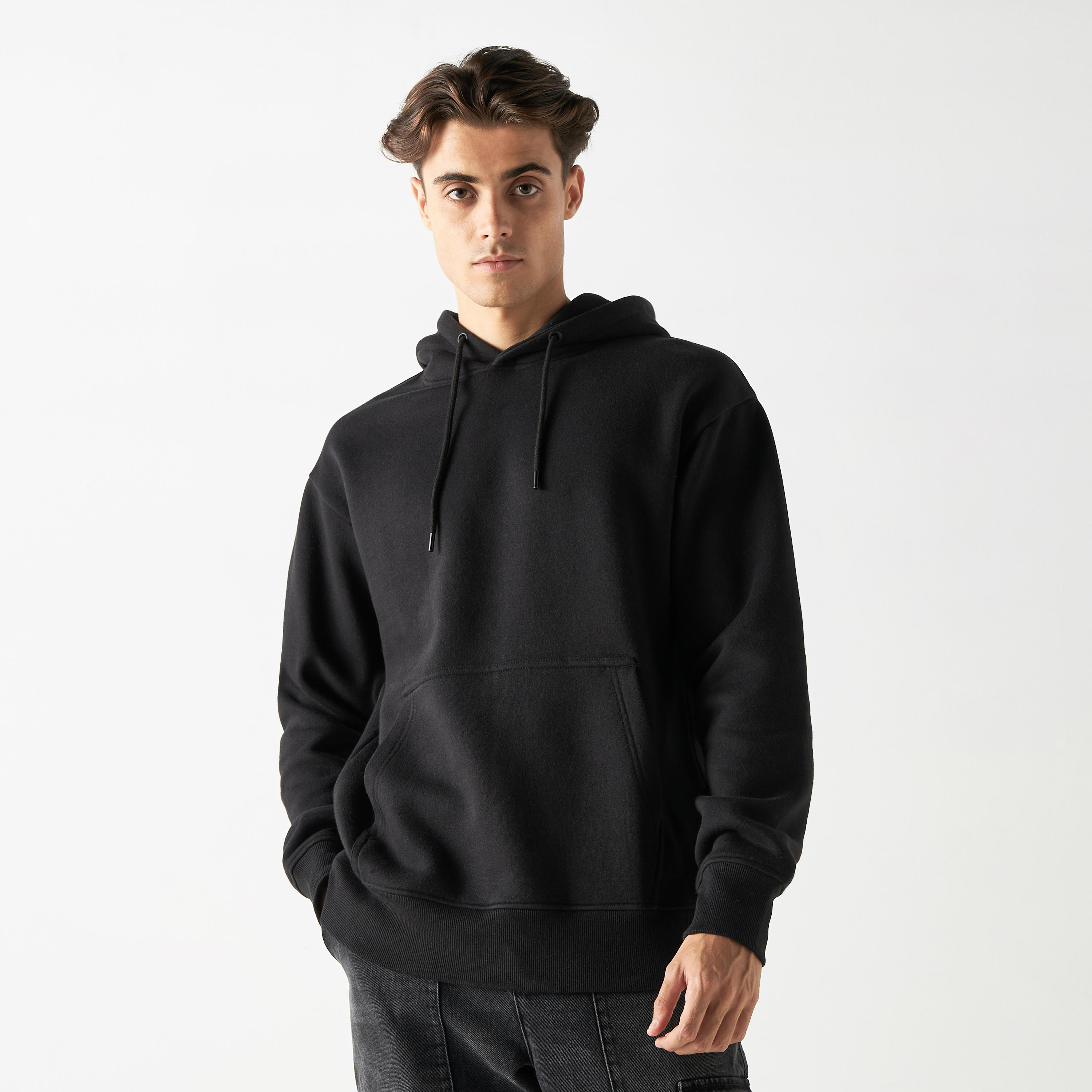 هودي فضفاض بأكمام بأكتاف منسدلة وجيب كنغر-men-winterwear-hoodiesandsweatshirts-image-1