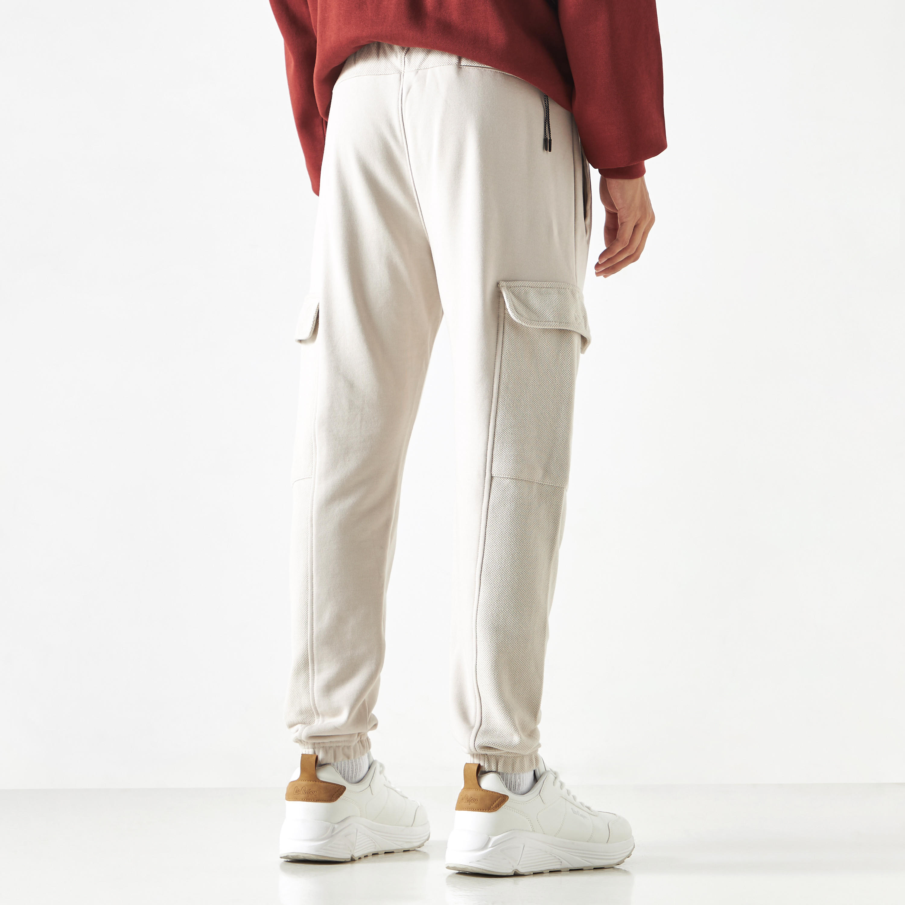 Solid Relaxed Fit Joggers with Drawstring Closure and Flap Pockets-men-clothing-bottoms-joggers-image-3