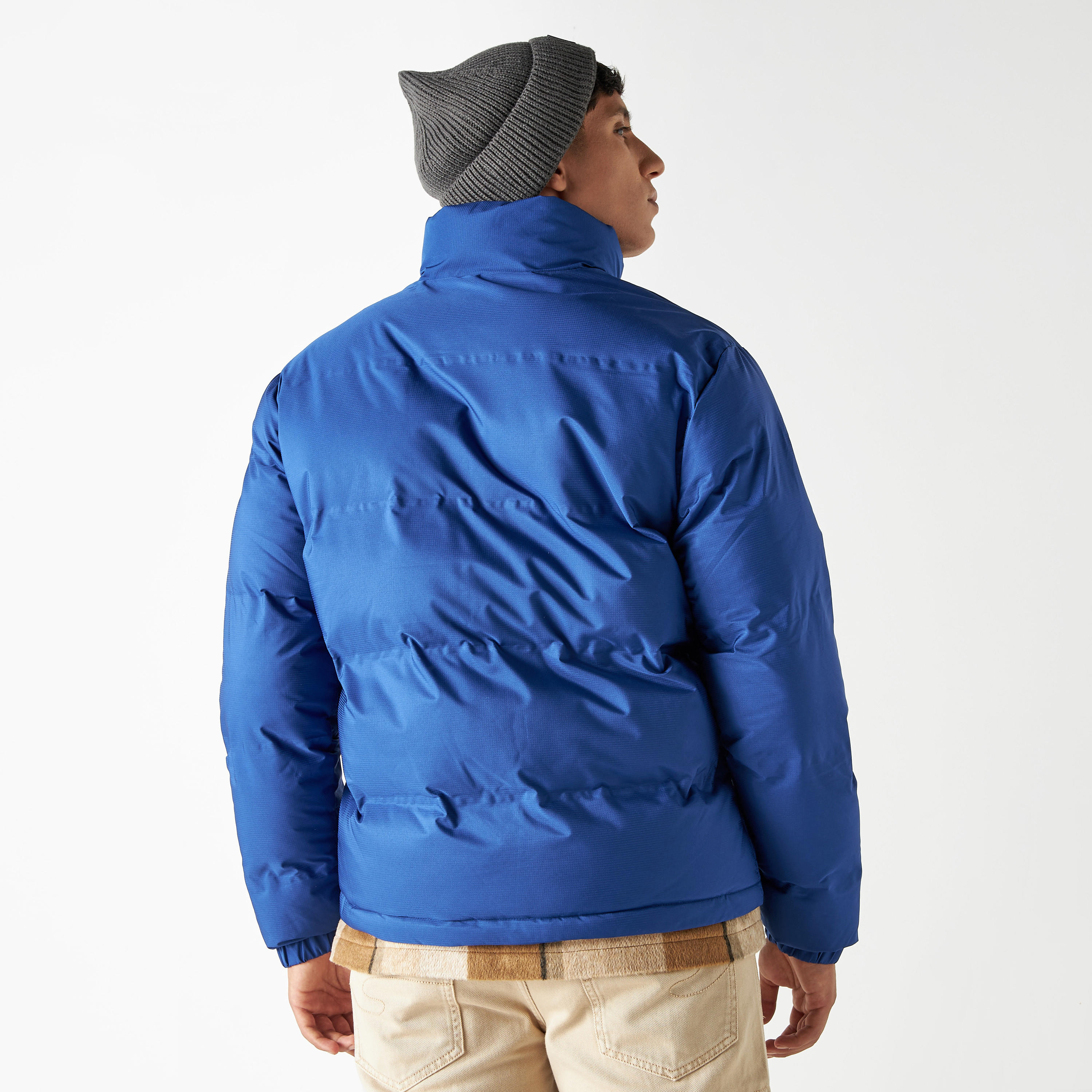 جاكيت مبطّن بياقة عالية وجيوب وسحّاب-men-clothing-jacketsandblazers-jackets-image-3