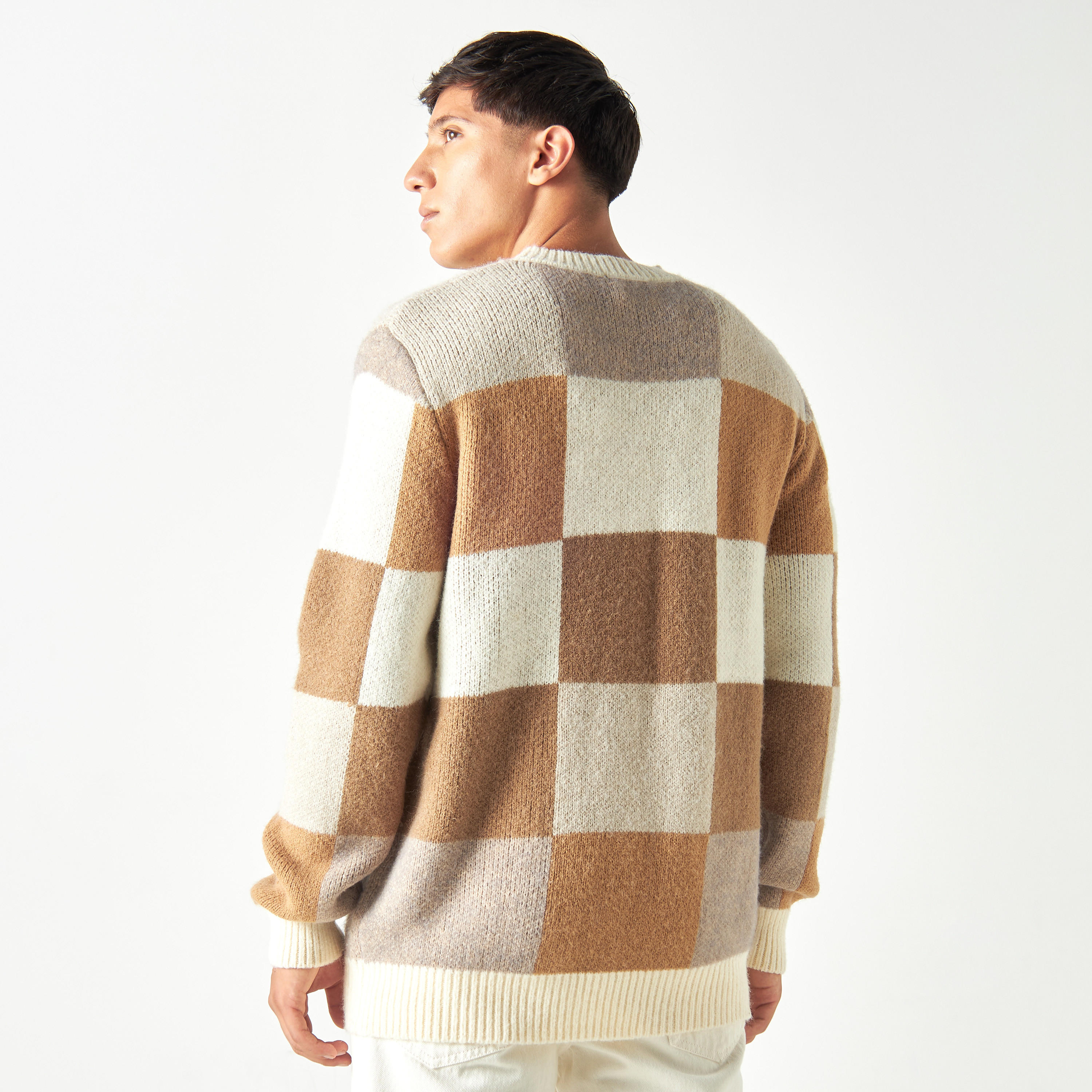 كنزة كاروهات بأكمام طويلة وياقة ضيقة-men-clothing-sweatersandpullovers-image-2