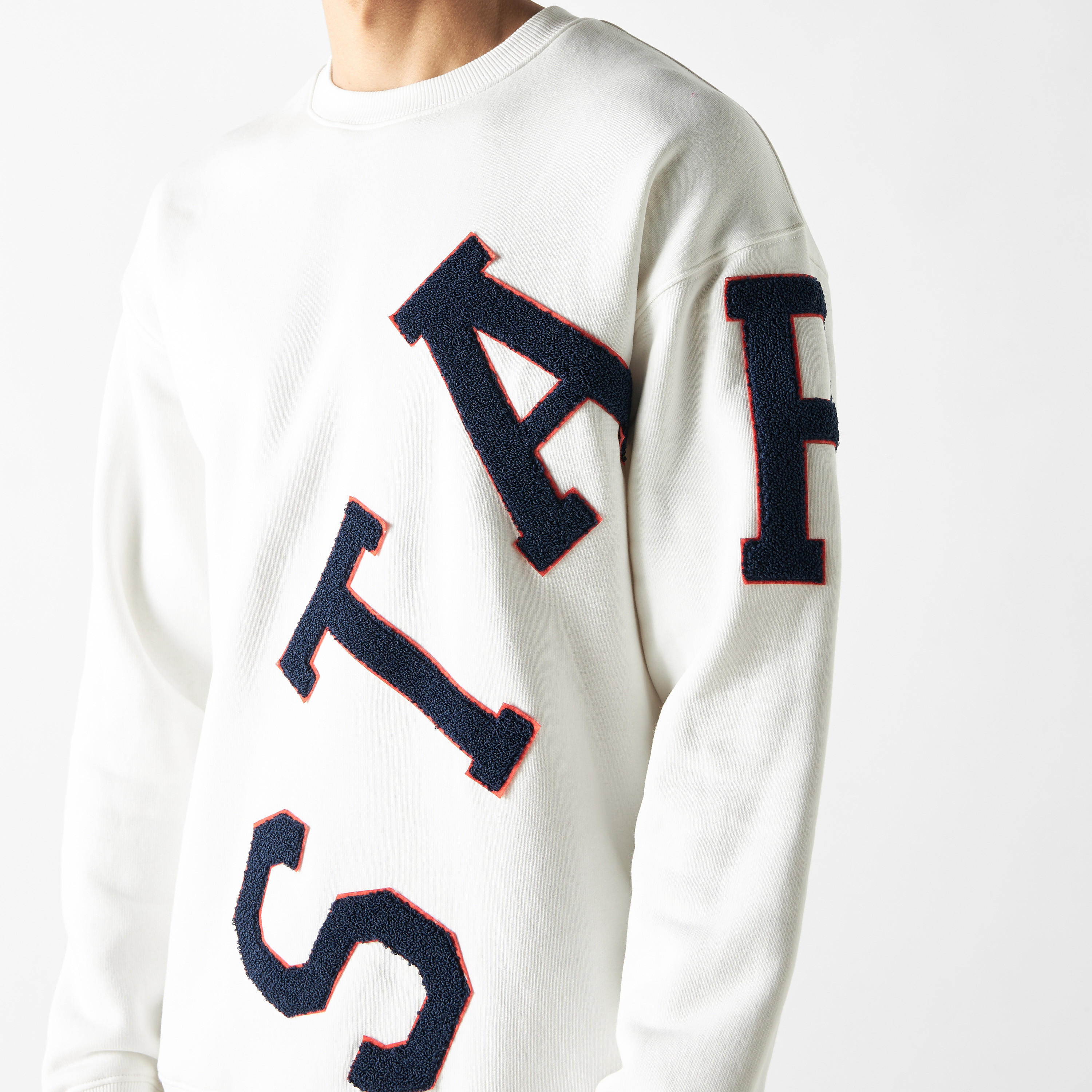 سويت شيرت بأكمام طويلة وزخارف-men-winterwear-hoodiesandsweatshirts-image-4