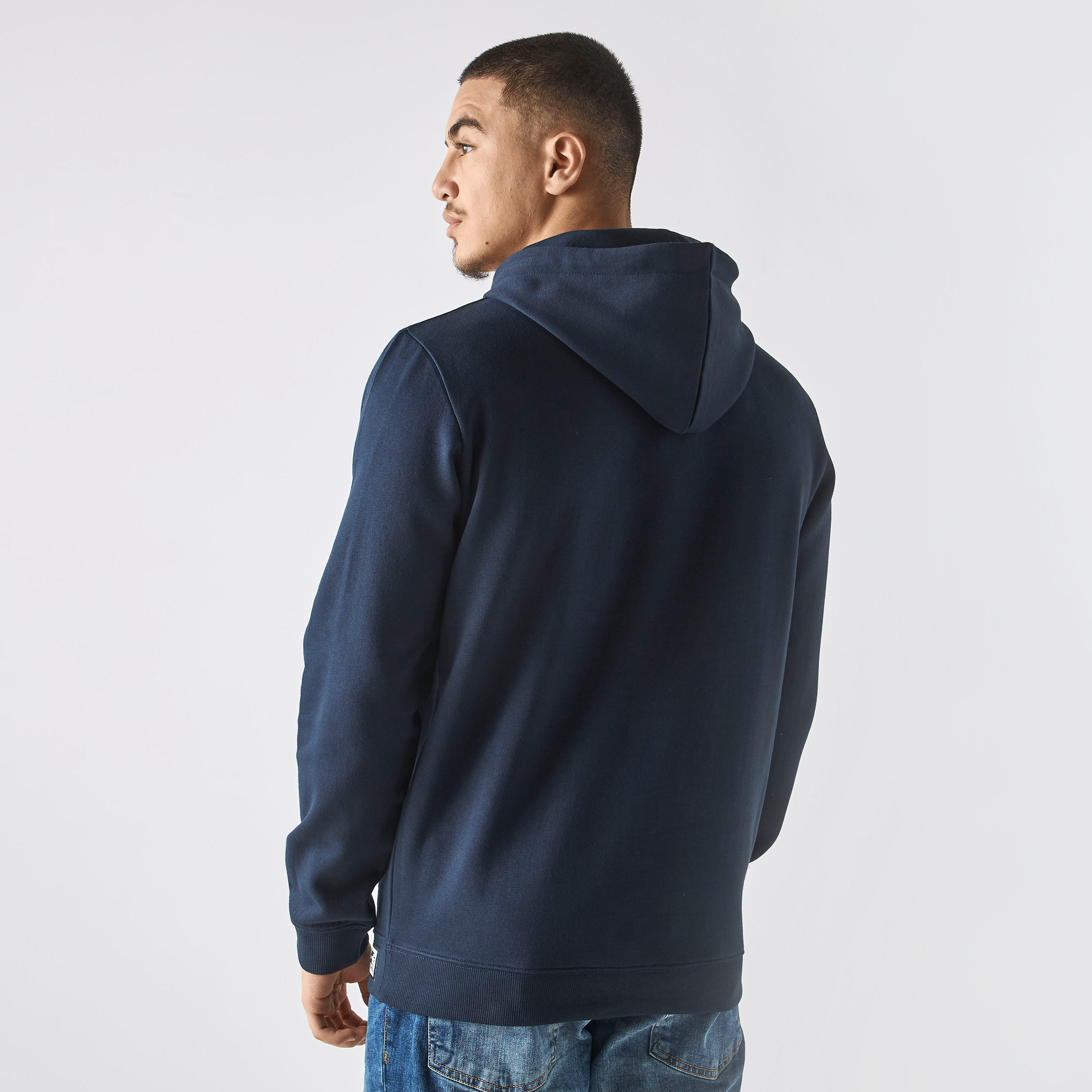 هودي بأكمام طويلة وجيب كنغر وطبعات-men-winterwear-hoodiesandsweatshirts-image-3