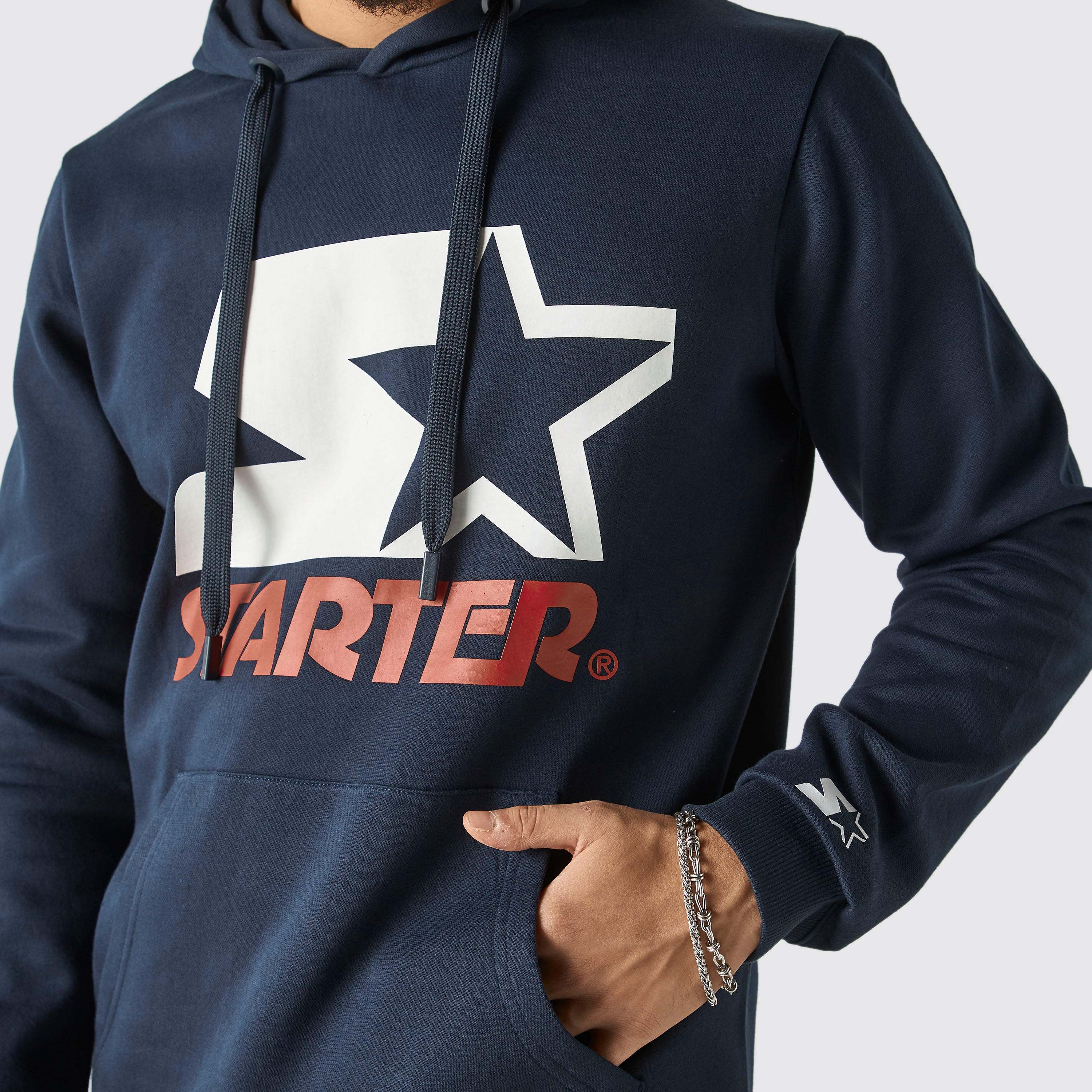 هودي بأكمام طويلة وجيب كنغر وطبعات-men-winterwear-hoodiesandsweatshirts-image-4