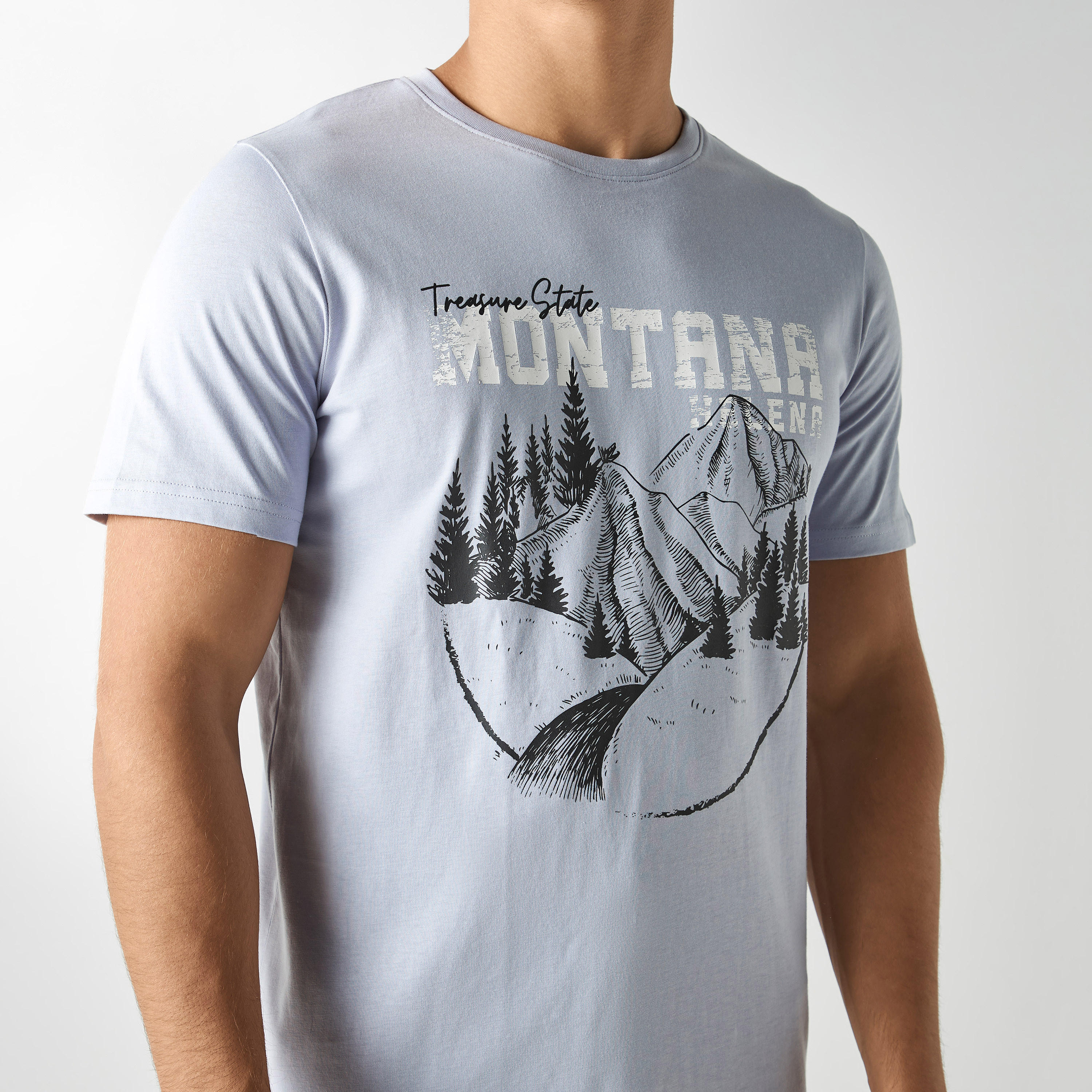 تيشيرت بياقة ضيّقة وأكمام قصيرة وطبعات-men-clothing-tshirtsandpolos-tshirts-image-4