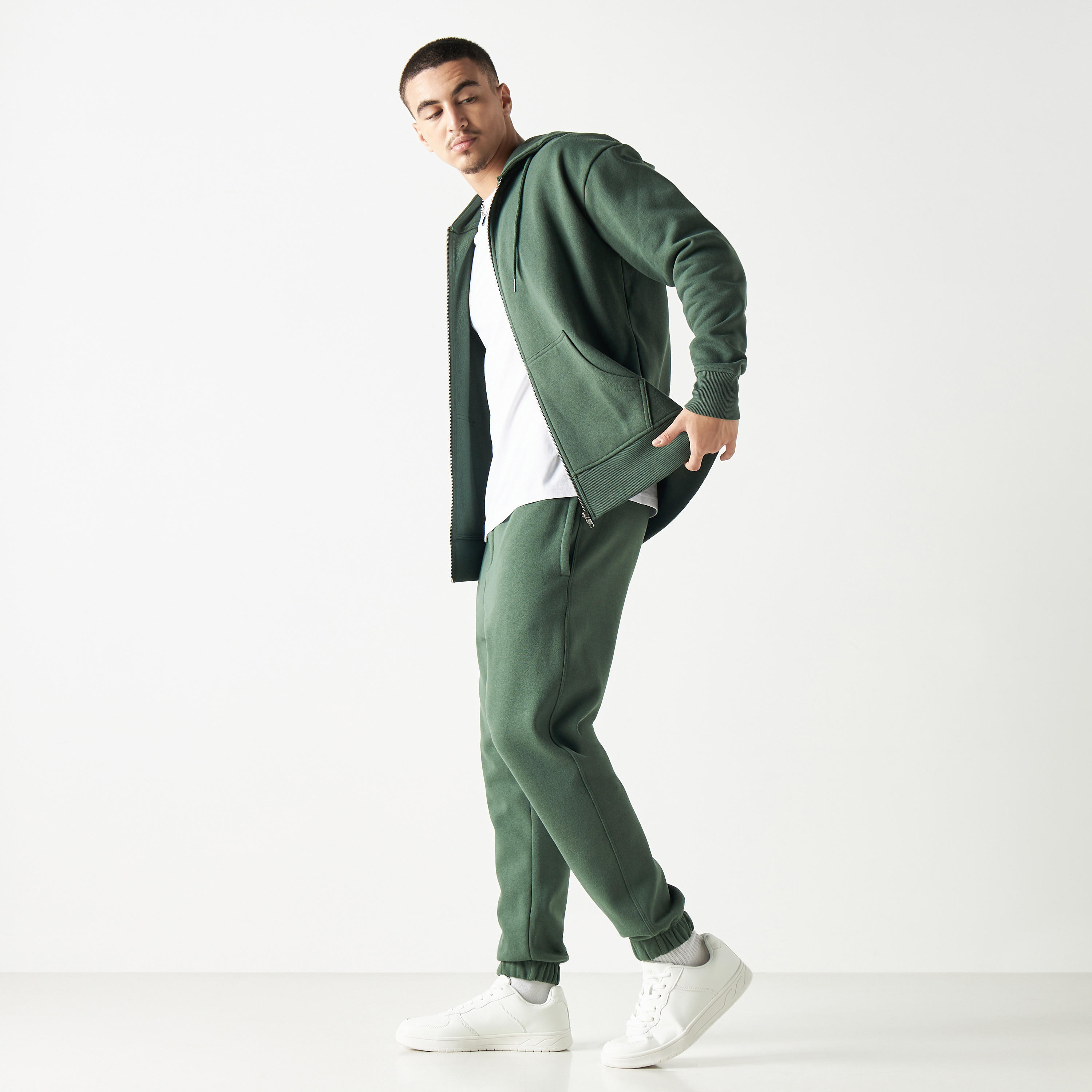Relaxed Fit Solid Joggers with Elasticised Waistband and Pockets-men-clothing-bottoms-joggers-image-2