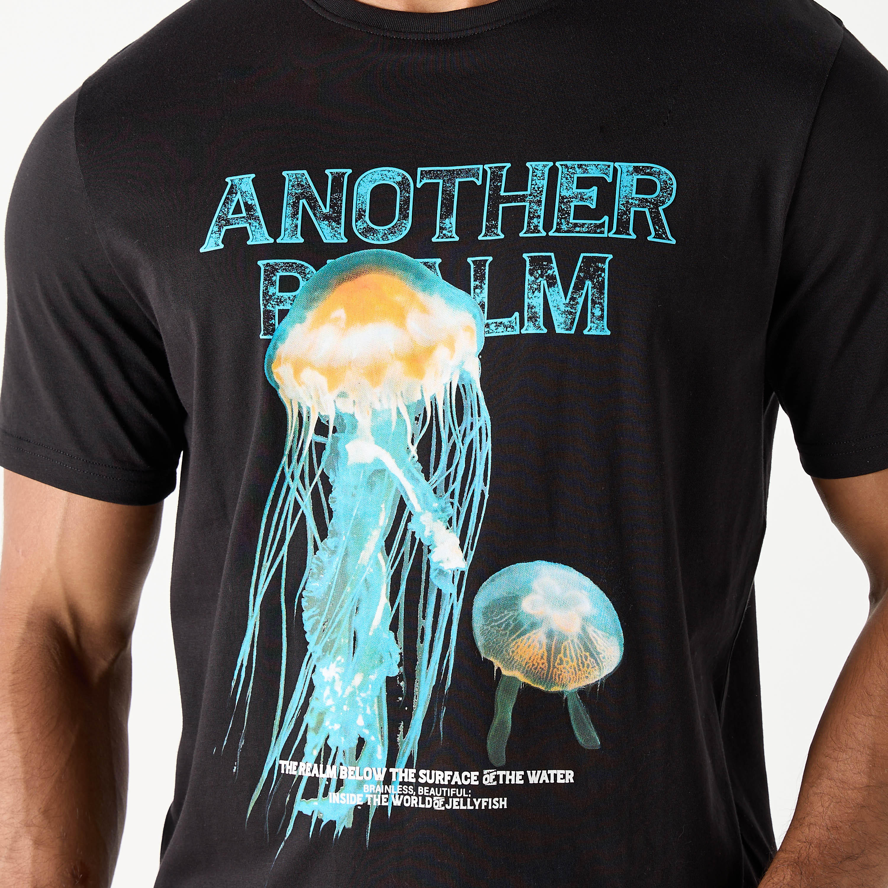 Graphic Print Crew Neck T-shirt with Short Sleeves-men-clothing-tshirtsandpolos-tshirts-image-4