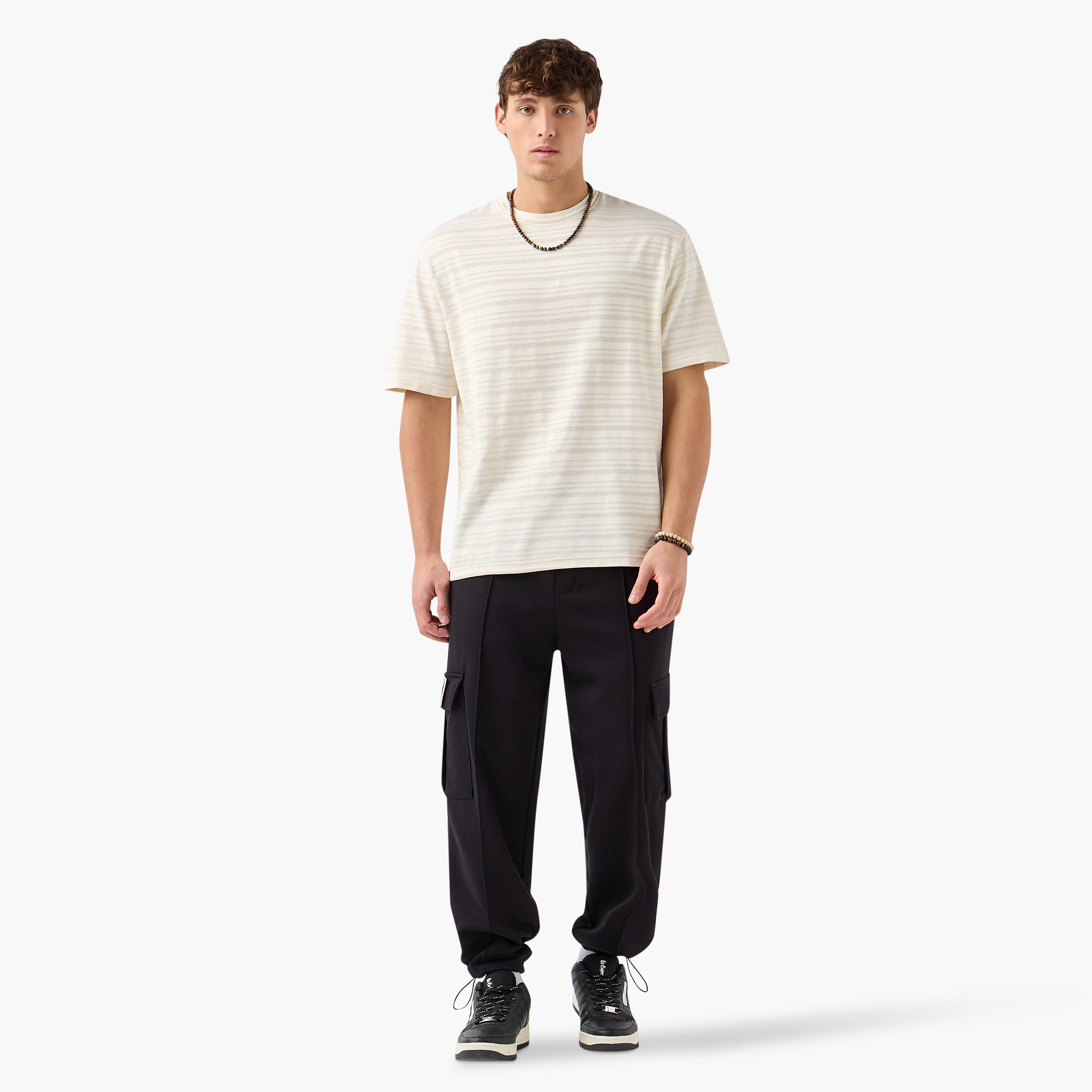 تيشيرت مخطط بياقة مستديرة وأكمام قصيرة-men-clothing-tshirtsandpolos-tshirts-image-2