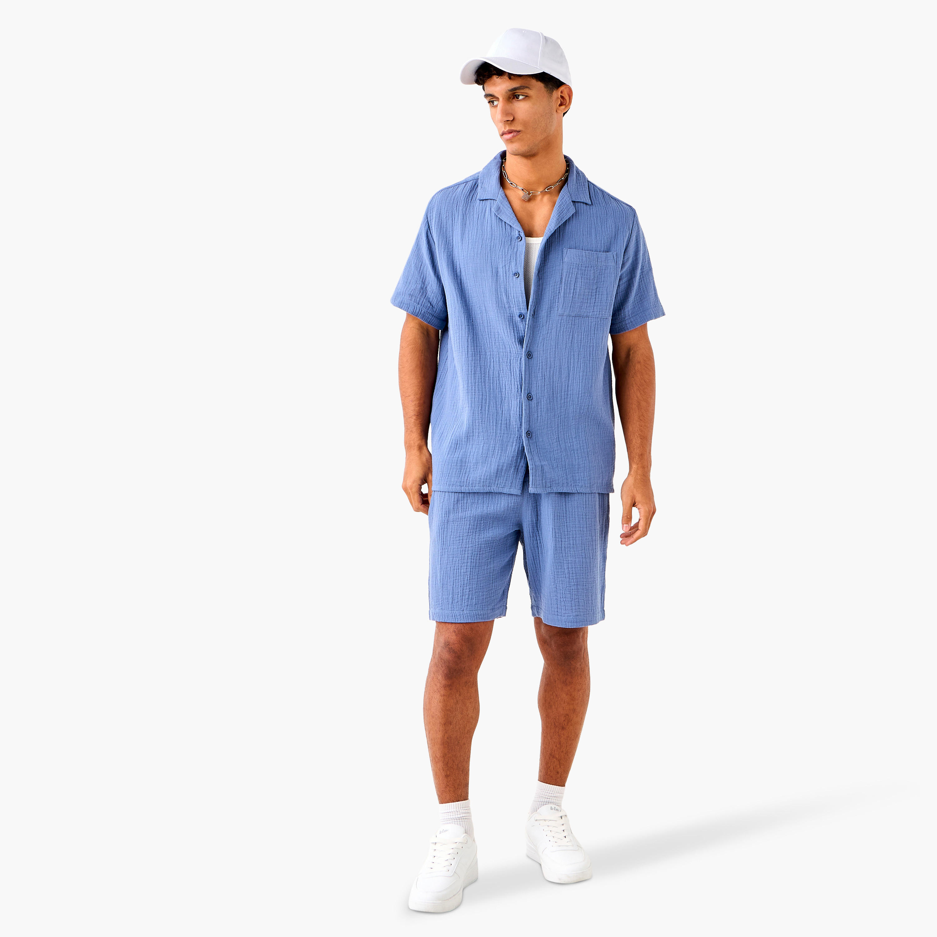 شورت بارز الملمس برباط إغلاق وجيوب من سيرسوكر-men-clothing-bottoms-shorts-image-6