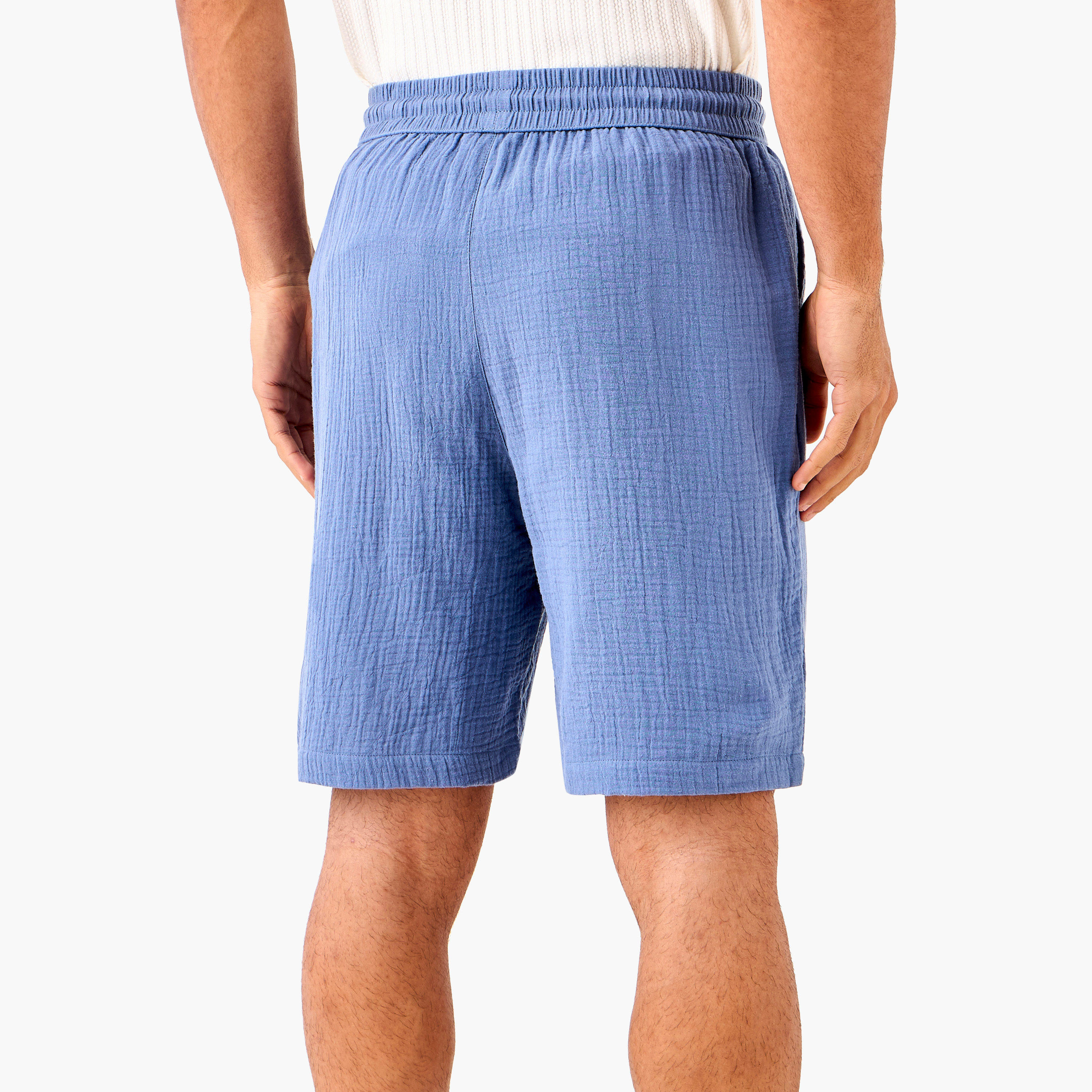 شورت بارز الملمس برباط إغلاق وجيوب من سيرسوكر-men-clothing-bottoms-shorts-image-7