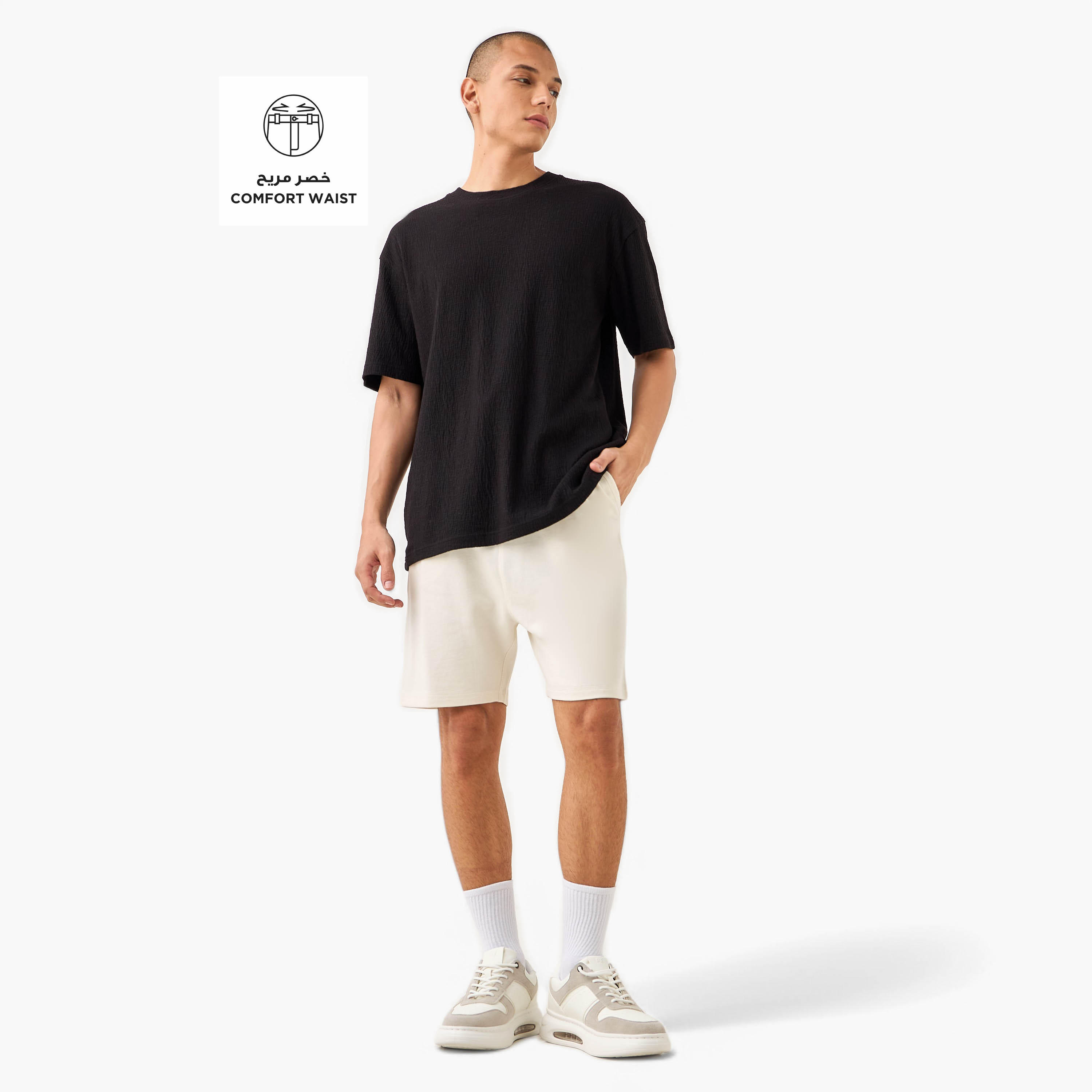شورت بخصر مرن وجيوب-men-clothing-bottoms-shorts-image-2