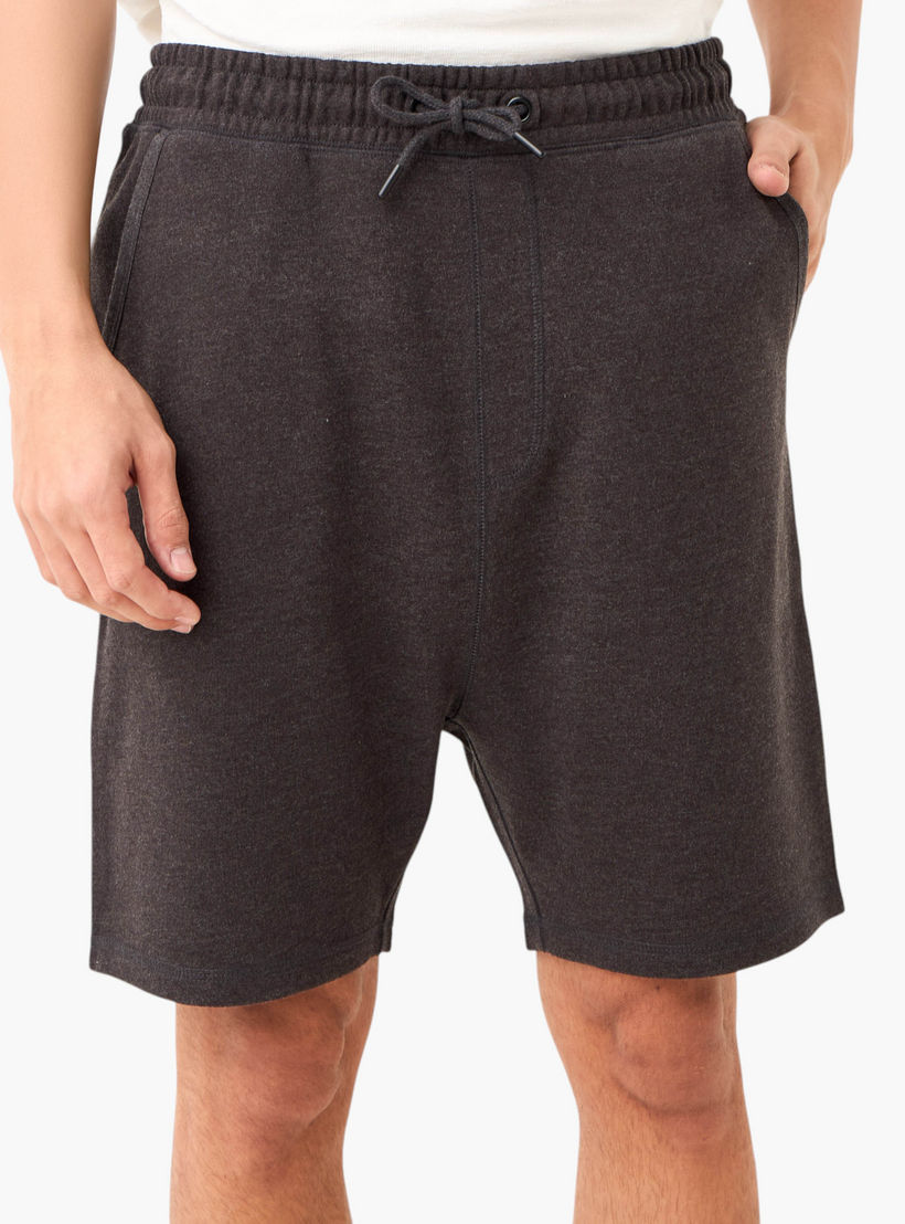 شورت بخصر مرن وجيوب-men-clothing-bottoms-shorts-image-1