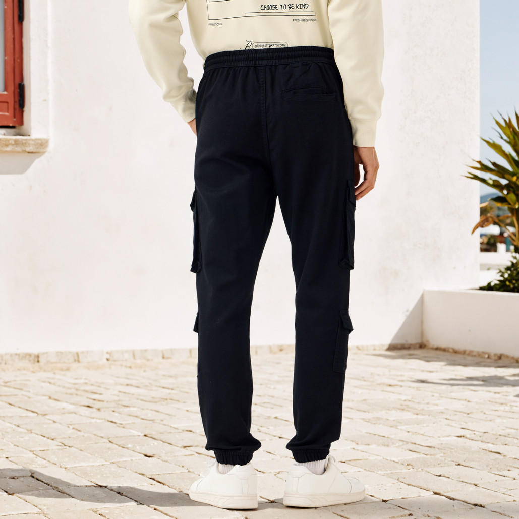 بنطلون كارجو بقصّة عادية وخصر مطاطي-men-clothing-bottoms-joggers-image-3