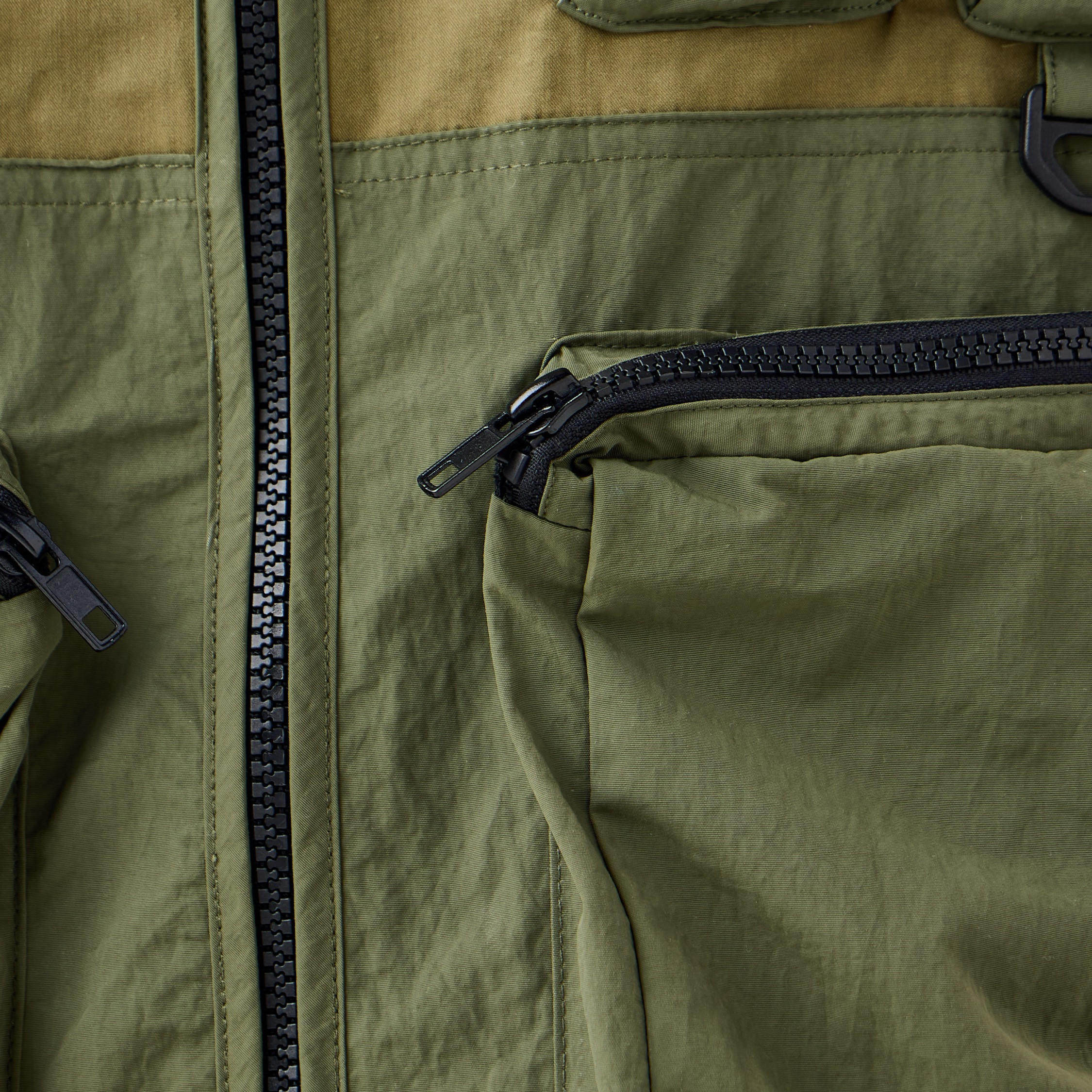Men Zipper Pocket Utility Gilet-men-clothing-jacketsandblazers-jackets-image-5