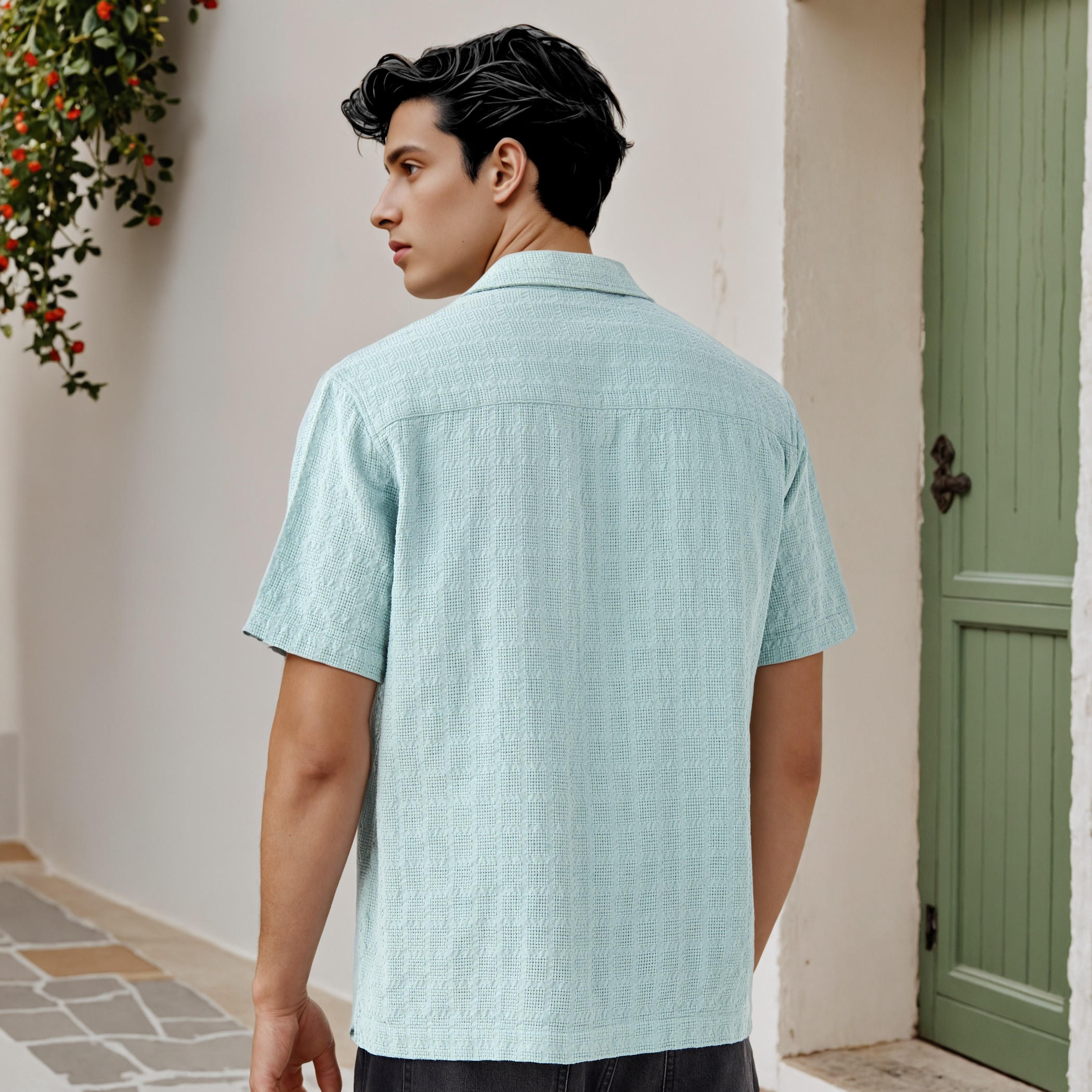 قميص بارز الملمس بياقة وقصة مريحة-men-clothing-shirts-image-3