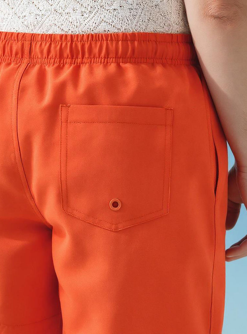 شورت سباحة برباط إغلاق وجيوب-sports-men-clothing-swimwear-image-5
