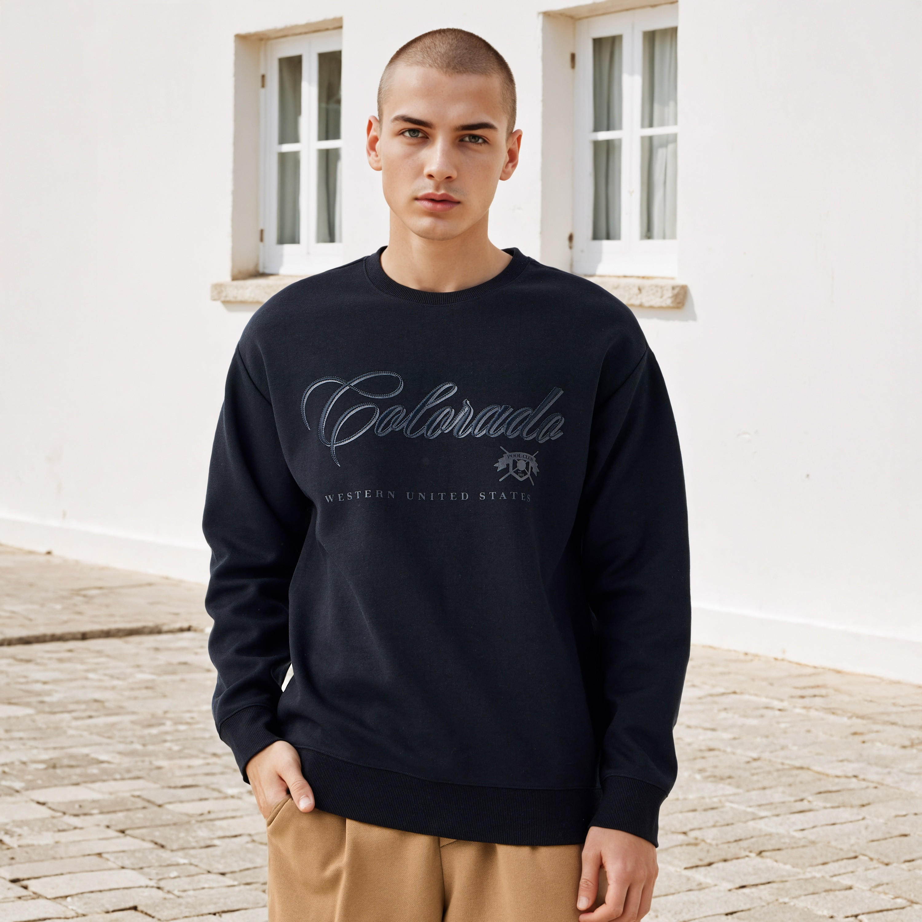 سويت شيرت بياقة ضيقة وطبعات-men-winterwear-hoodiesandsweatshirts-image-5