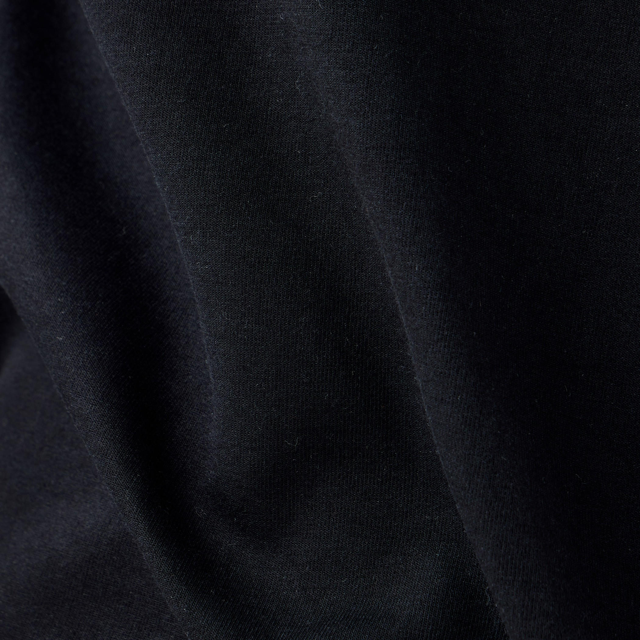 سويت شيرت بياقة ضيقة وطبعات-men-winterwear-hoodiesandsweatshirts-image-1