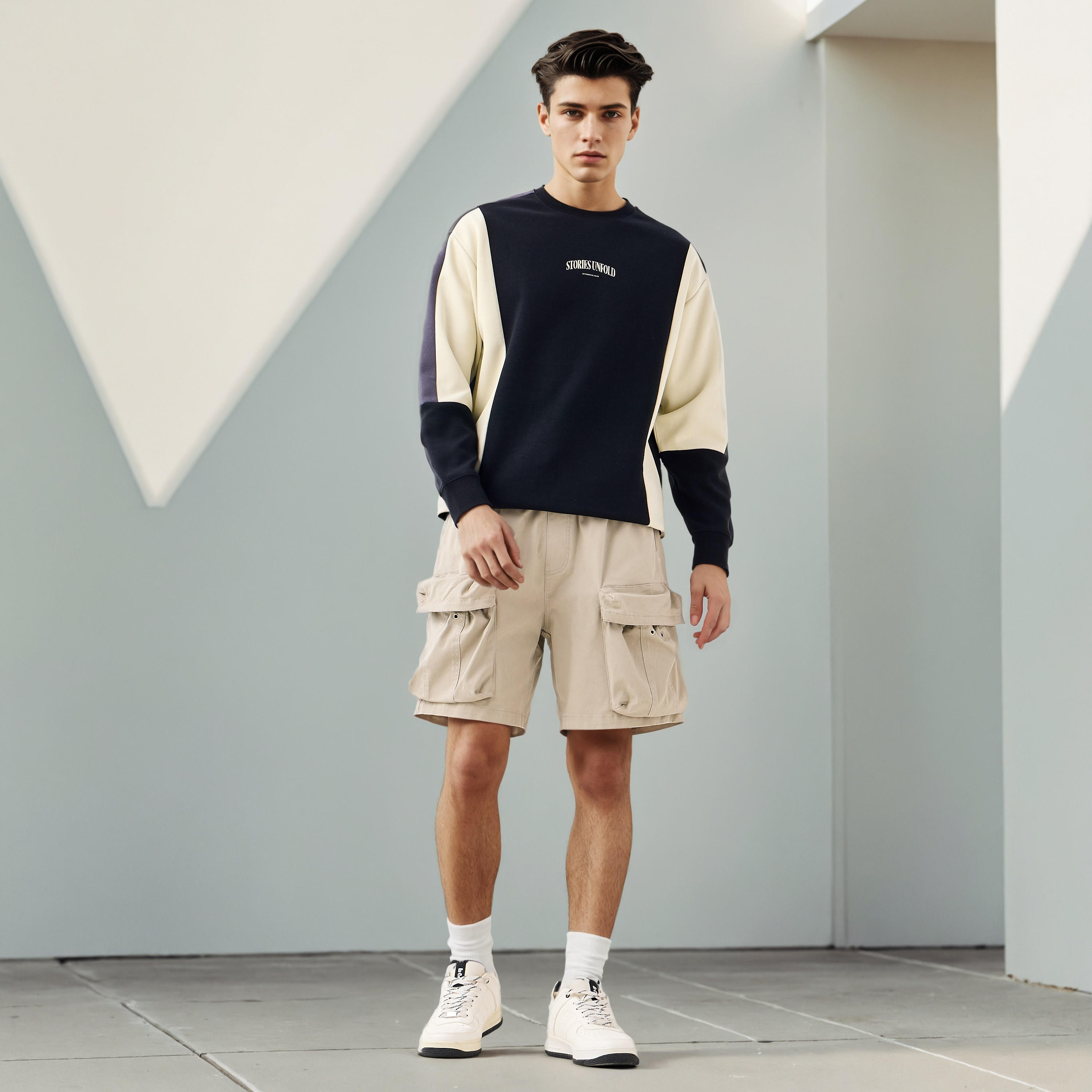 Colourblock Crew Neck Sweatshirt-men-winterwear-hoodiesandsweatshirts-image-2
