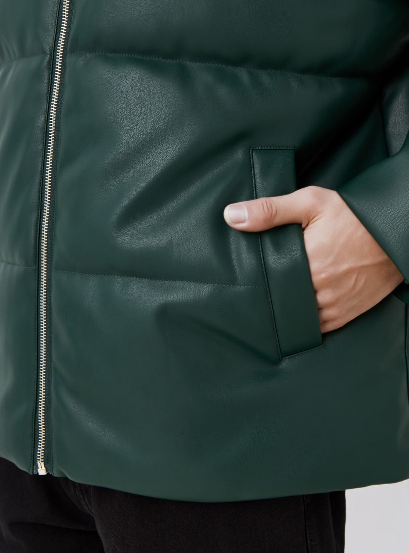 جاكيت بومبر من البولي يوريثان بقصّة عادية وياقة عالية للرجال-men-clothing-jacketsandblazers-jackets-image-4