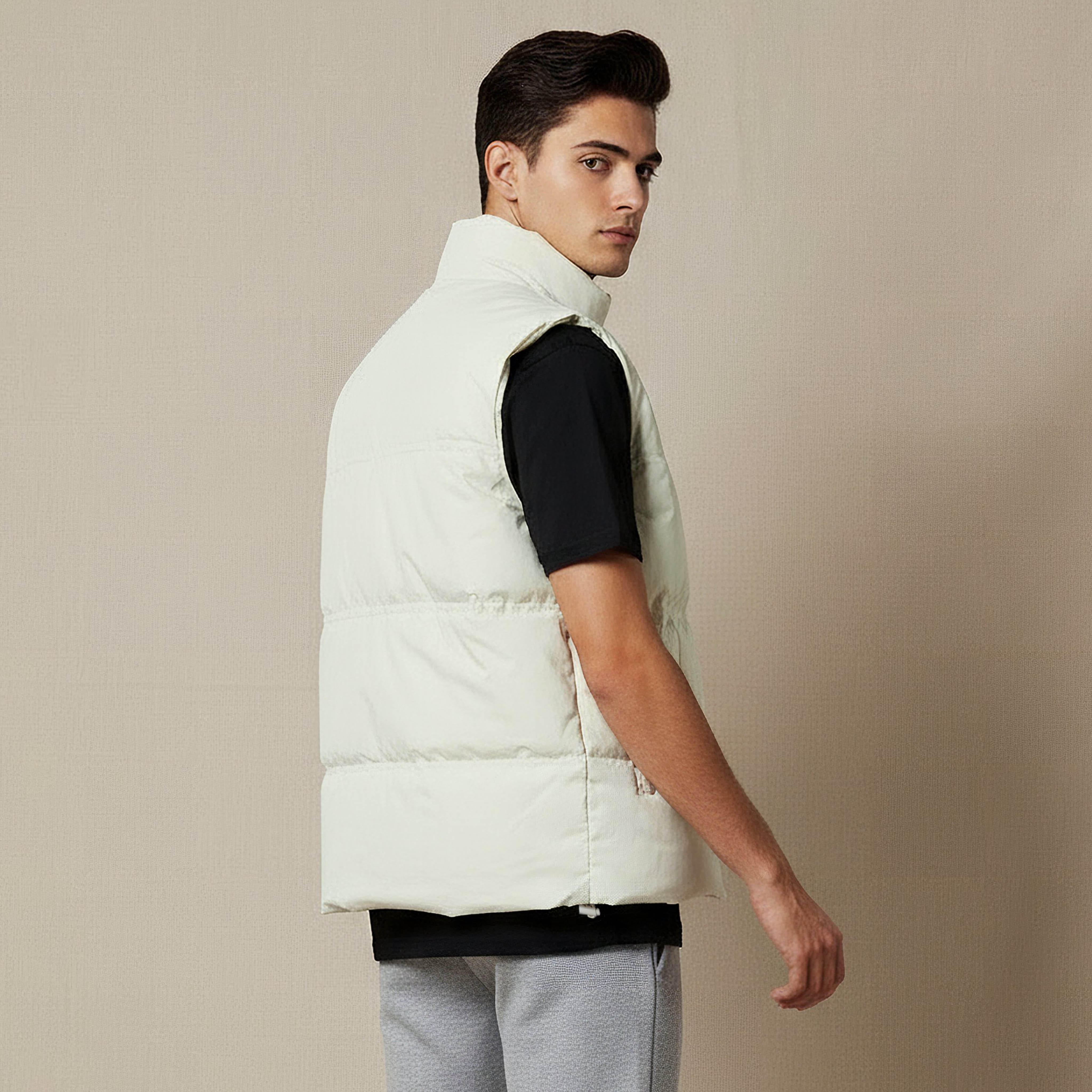 جاكيت نفخ مبطن بقصة مريحة بدون أكمام للرجال-men-clothing-jacketsandblazers-jackets-image-3