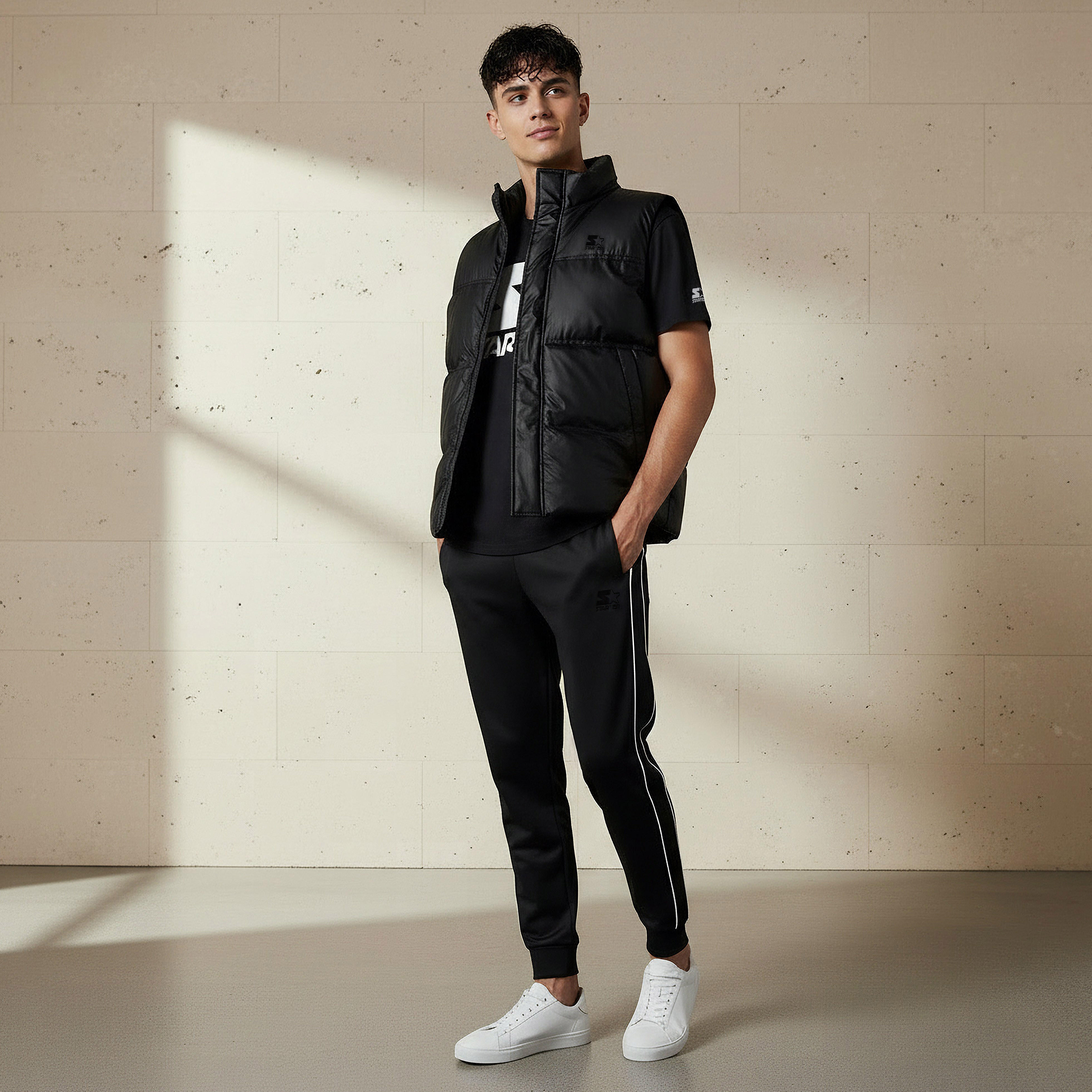 جاكيت نفخ مبطن بقصة مريحة بدون أكمام للرجال-men-clothing-jacketsandblazers-jackets-image-2
