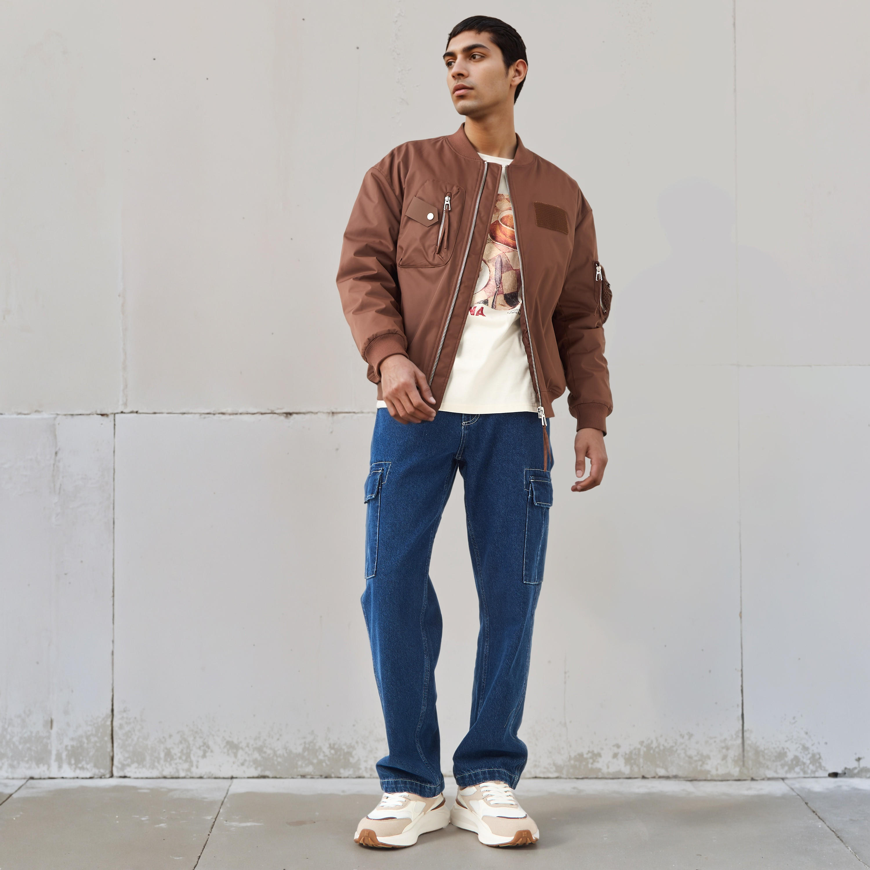 جاكيت بومبر رجالي بجيوب متعددة وقصة مريحة-men-clothing-jacketsandblazers-jackets-image-5