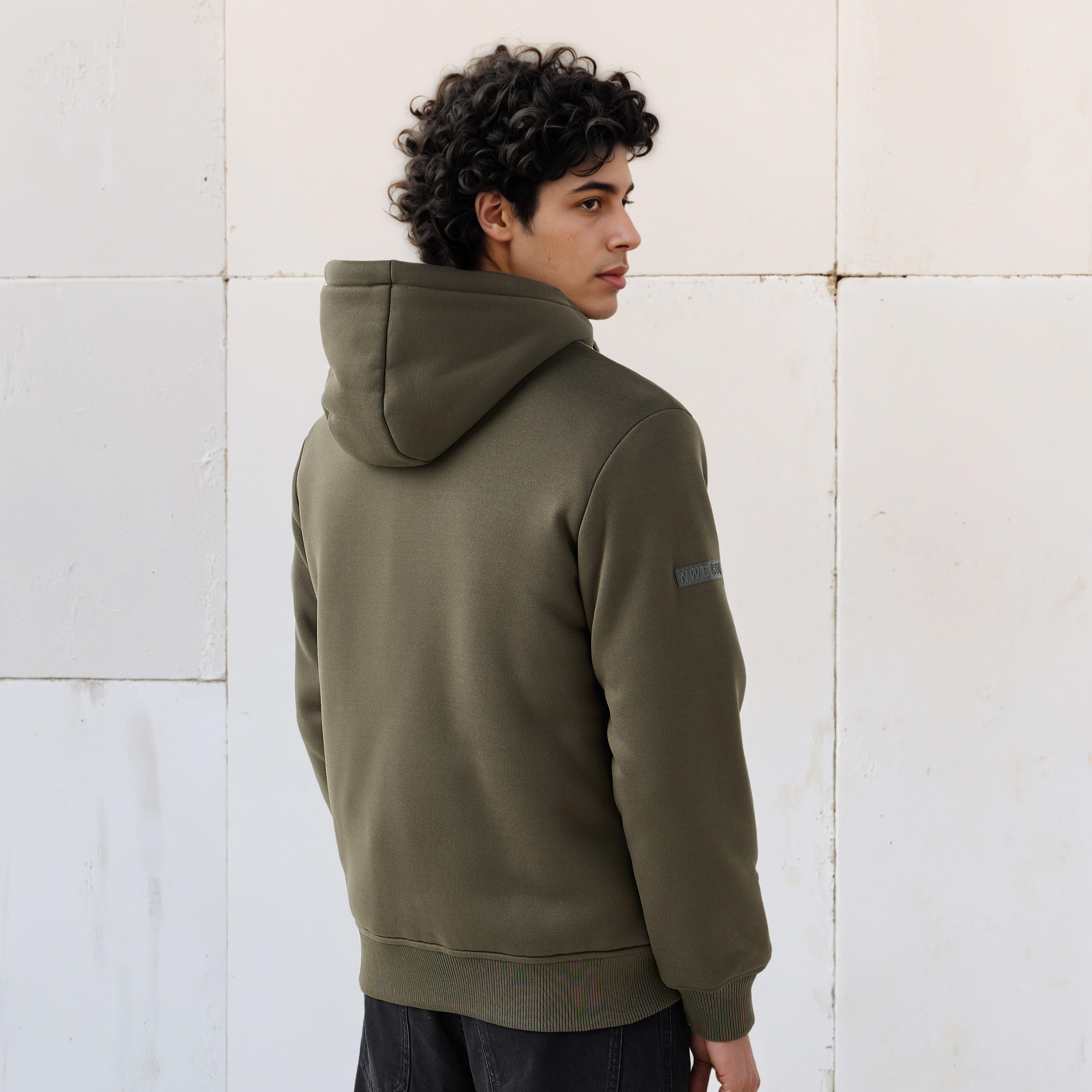 جاكيت شيربا بقبعة وسحاب إغلاق للرجال-men-clothing-jacketsandblazers-jackets-image-3