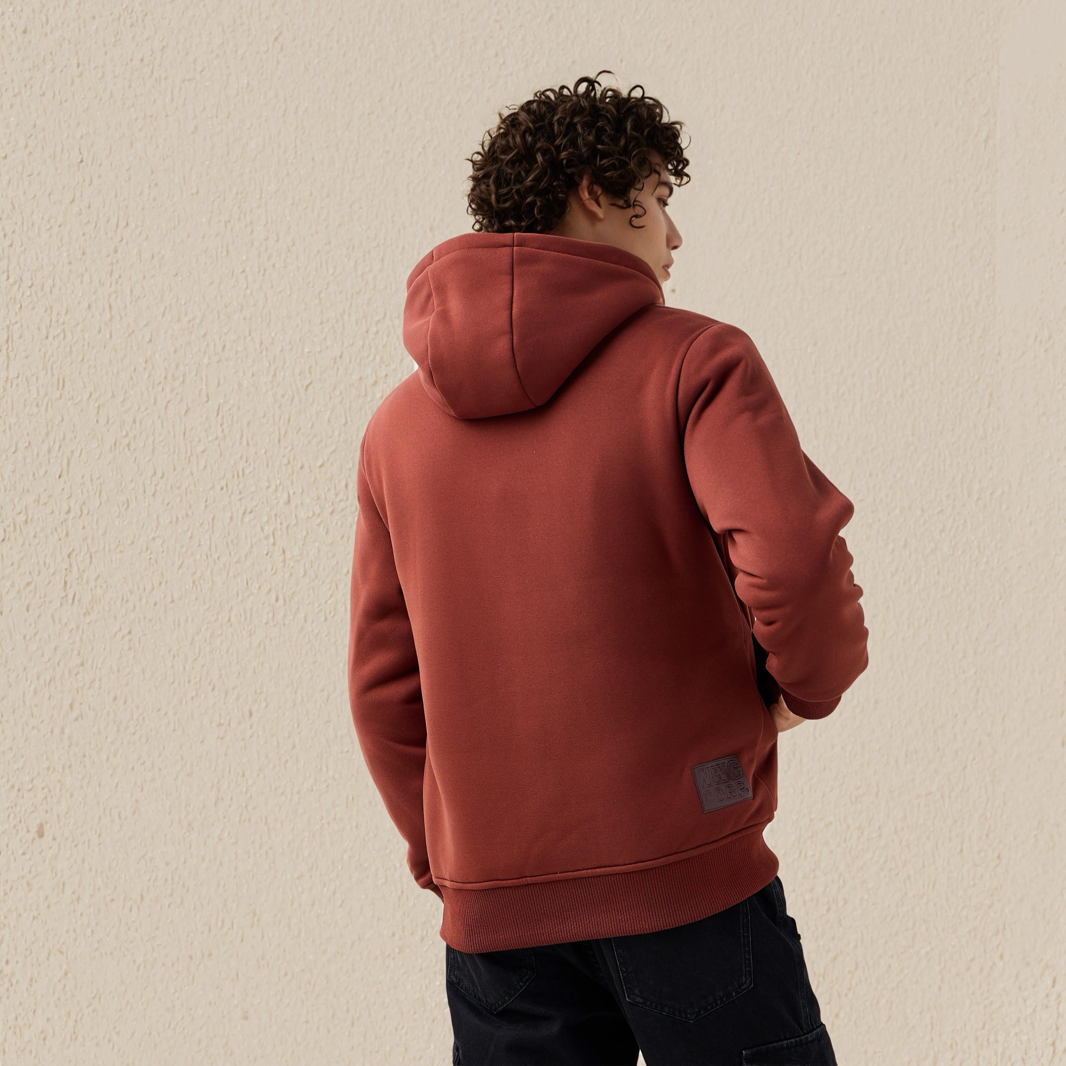 جاكيت شيربا بقبعة وسحاب إغلاق للرجال-men-clothing-jacketsandblazers-jackets-image-3
