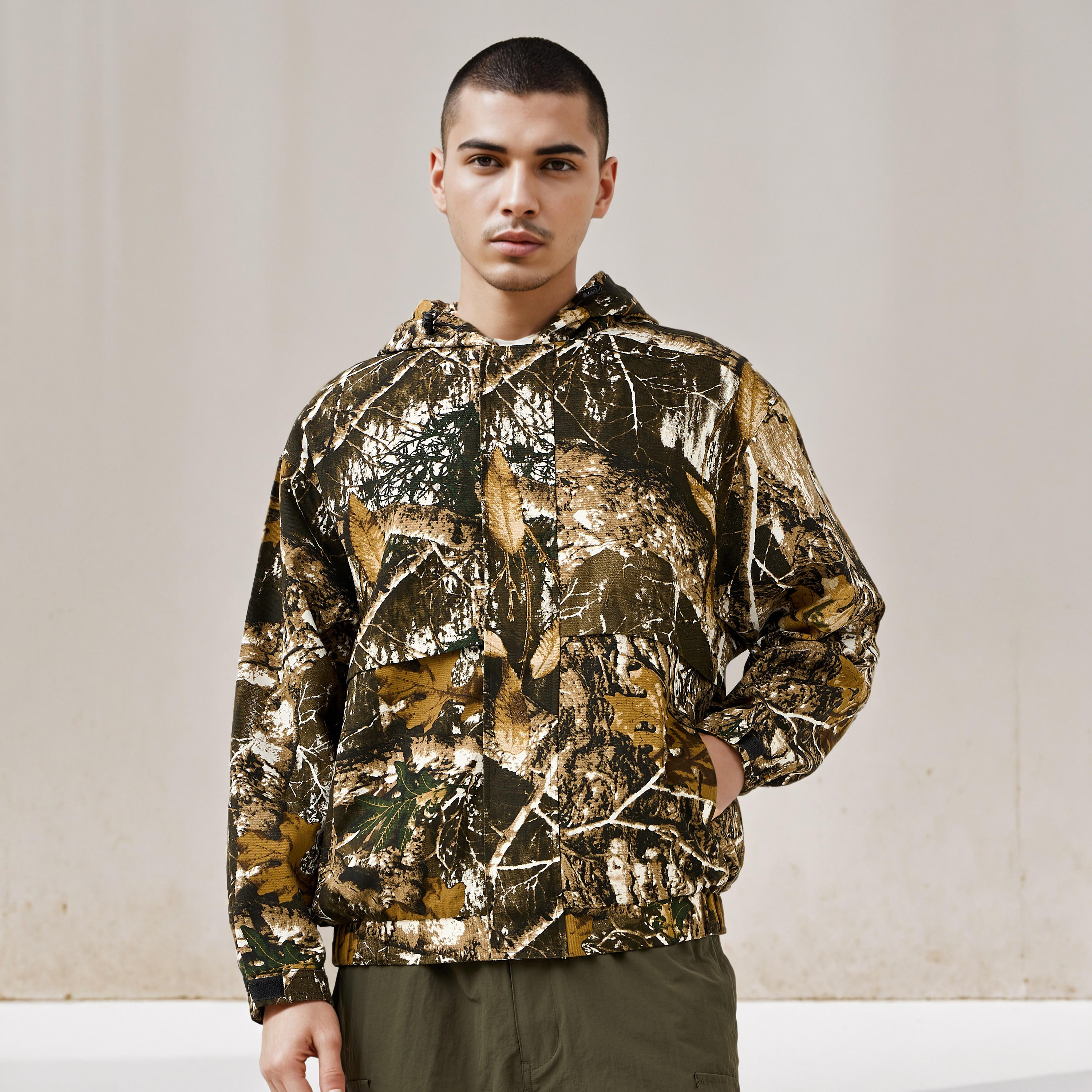 جاكيت بقبعة وطبعات-men-clothing-jacketsandblazers-jackets-image-5