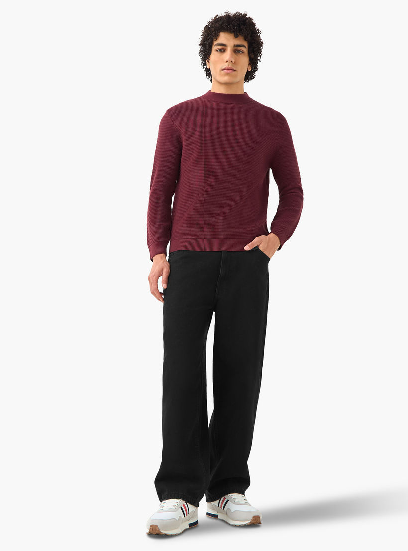 كنزة بارزة الملمس بياقة عالية للرجال-men-clothing-sweatersandpullovers-image-1