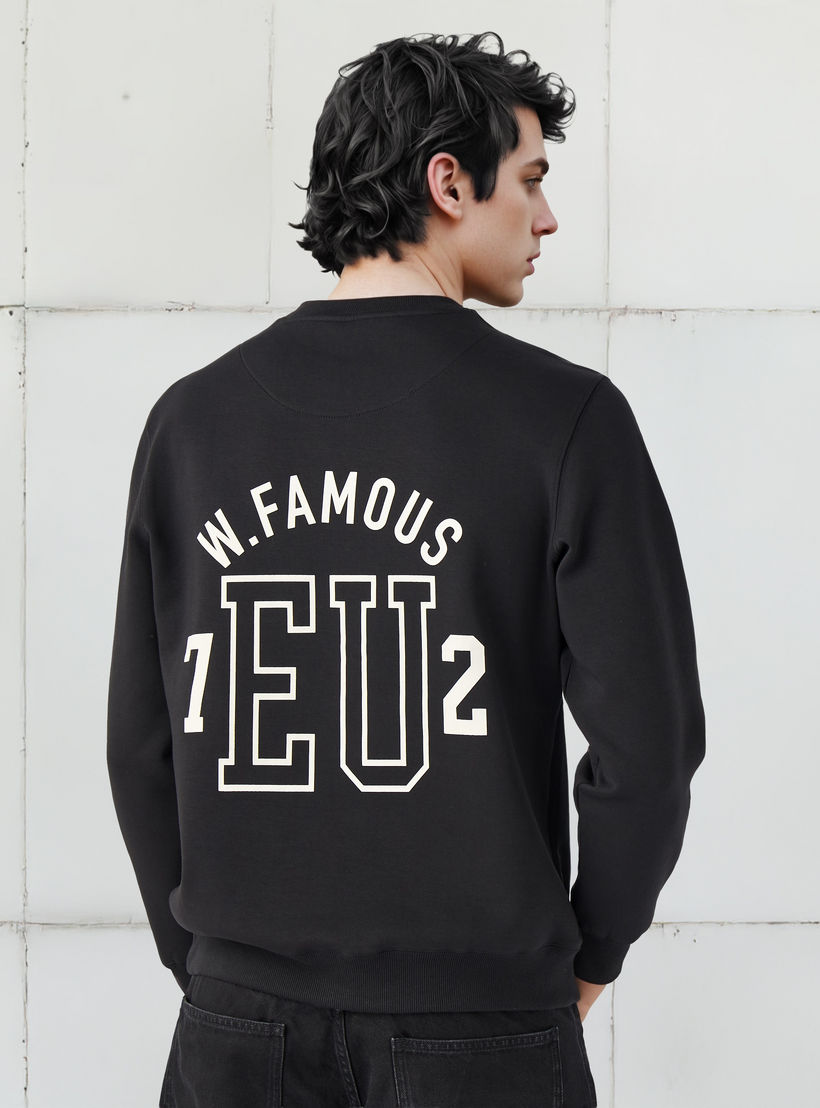 سويت شيرت بتصميم إنترلوك وطبعات للرجال من إيكو-men-winterwear-hoodiesandsweatshirts-image-5