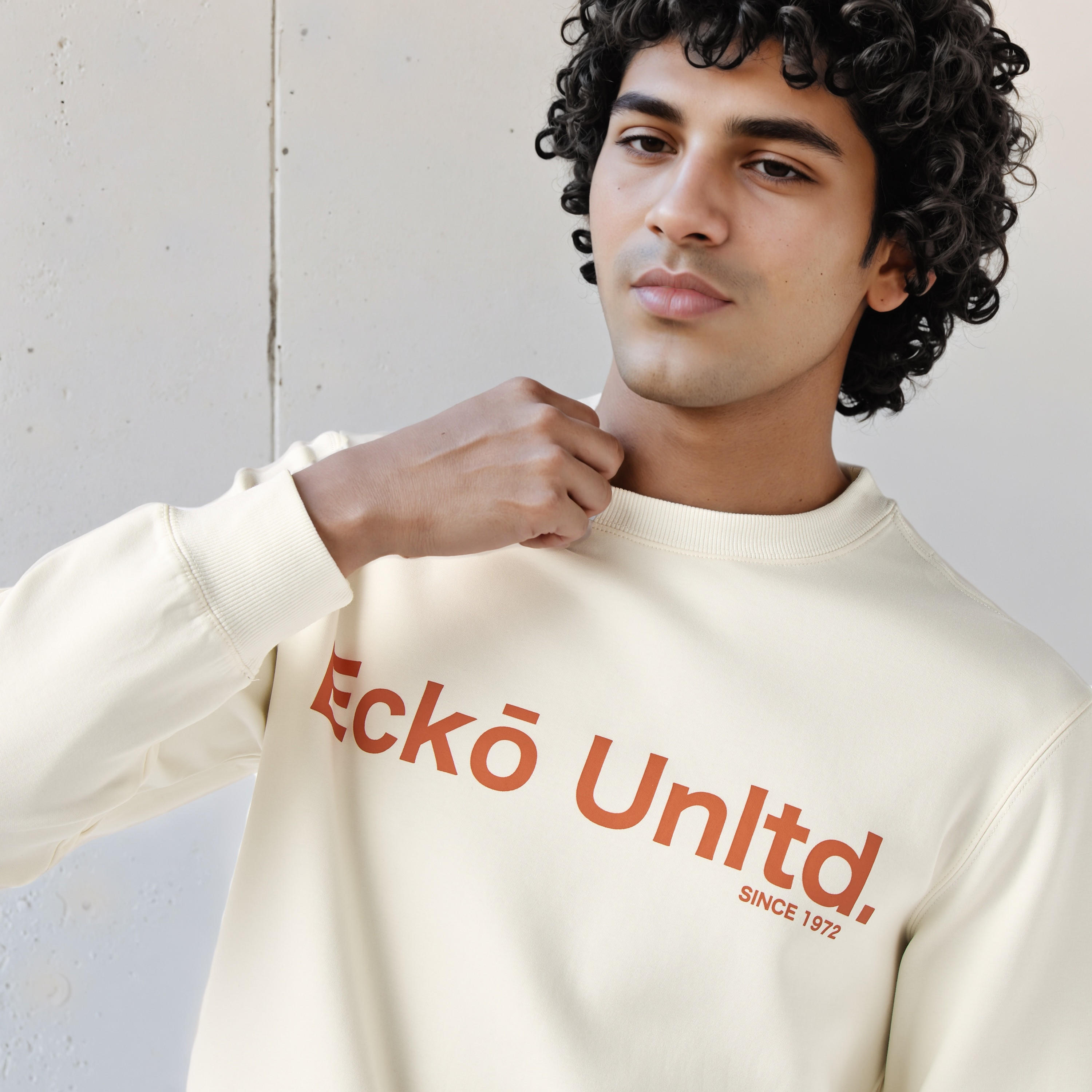 سويت شيرت بتصميم إنترلوك وطبعات للرجال من إيكو-men-winterwear-hoodiesandsweatshirts-image-3