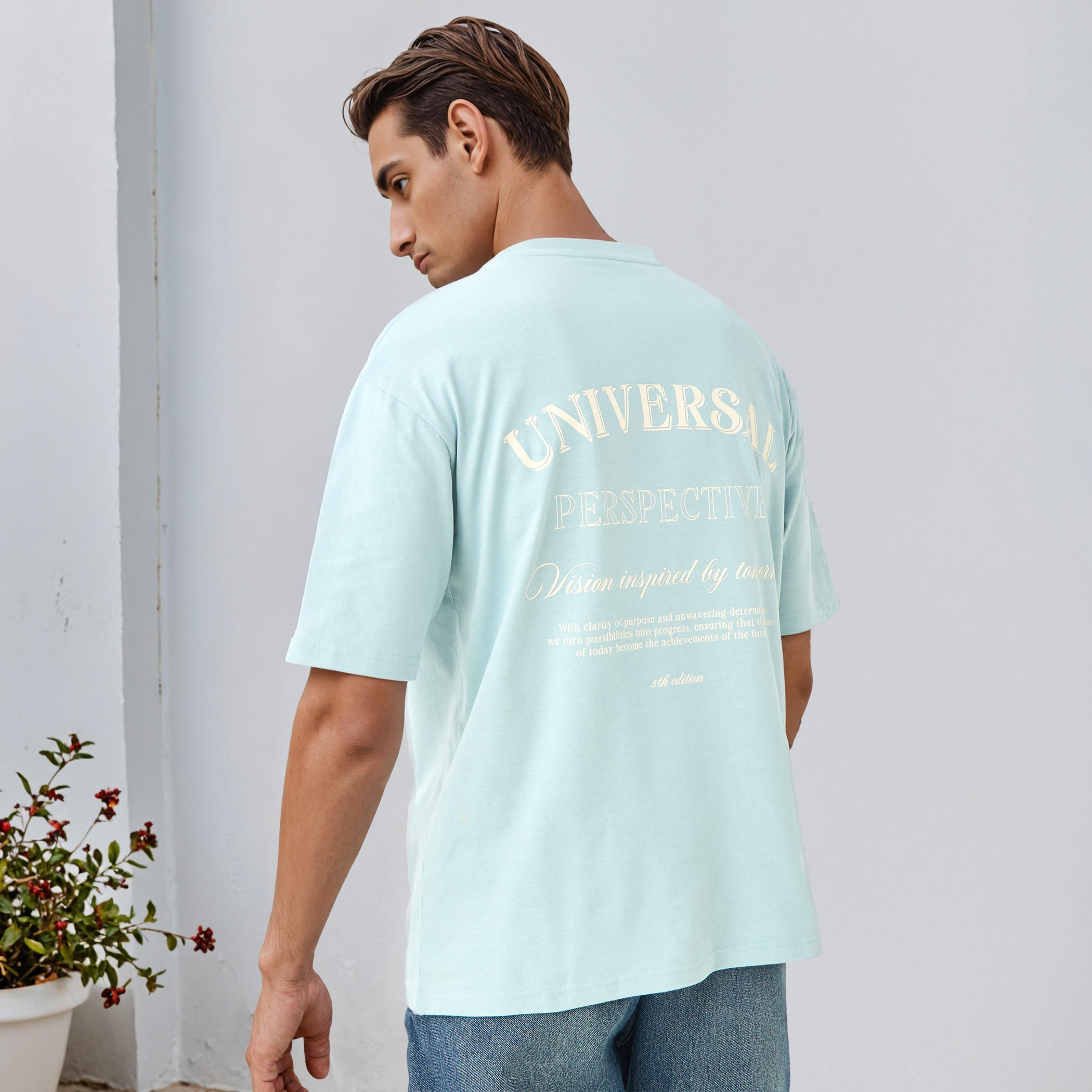 تيشيرت بقصة عادية وطبعات-men-clothing-tshirtsandpolos-tshirts-image-5