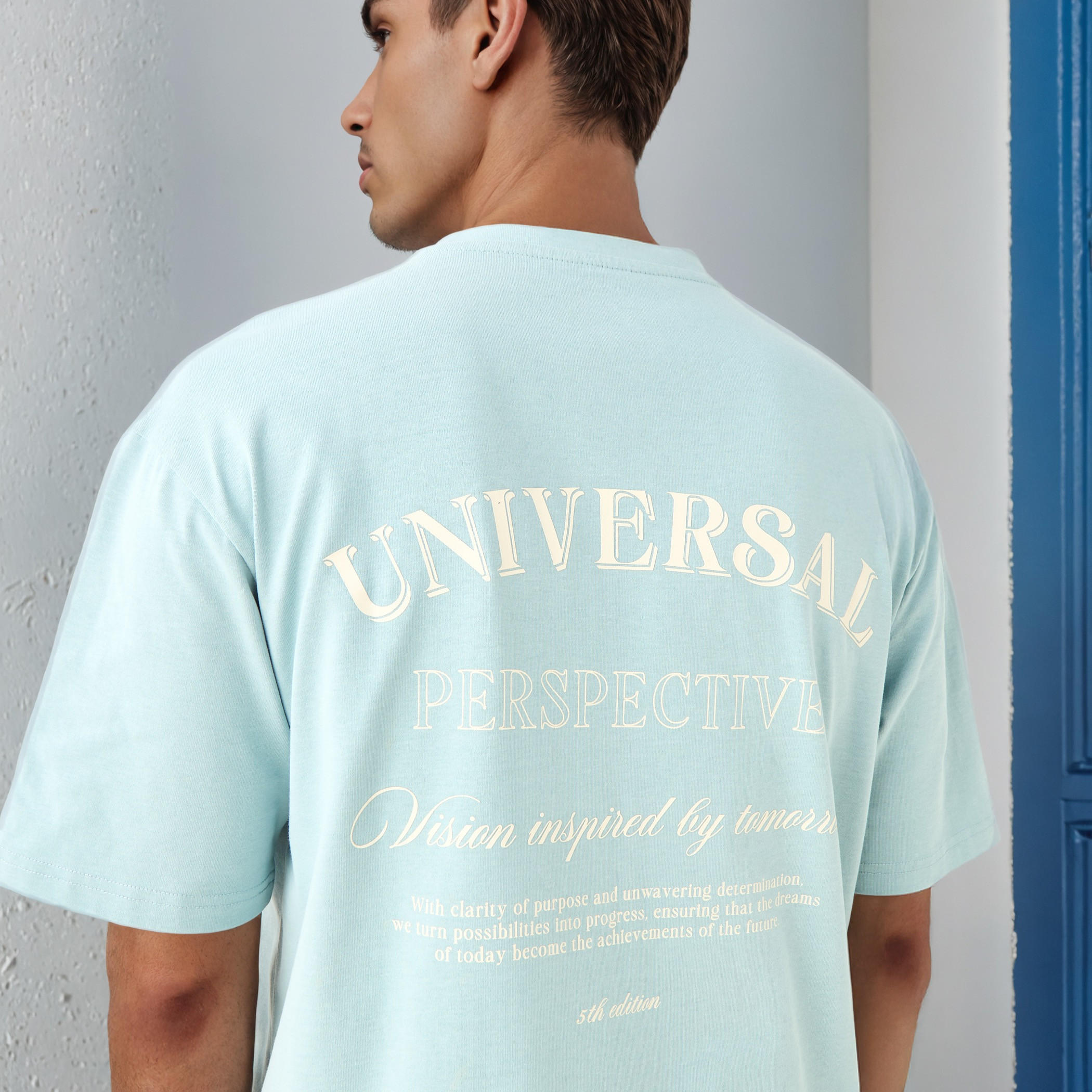 تيشيرت بقصة عادية وطبعات-men-clothing-tshirtsandpolos-tshirts-image-2