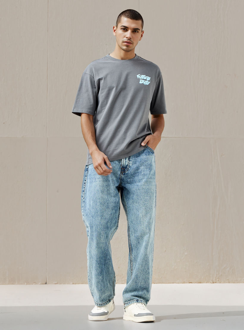 تيشيرت بقصة عادية وطبعات-men-clothing-tshirtsandpolos-tshirts-image-2