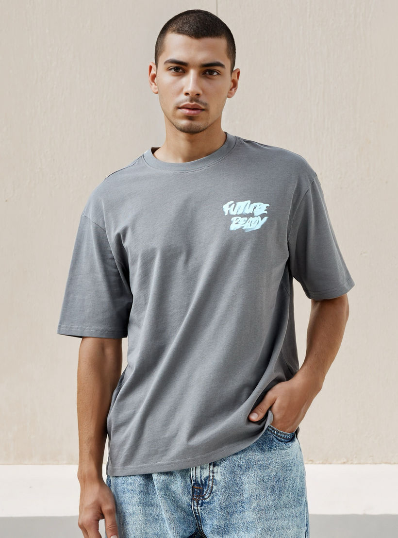 تيشيرت بقصة عادية وطبعات-men-clothing-tshirtsandpolos-tshirts-image-3