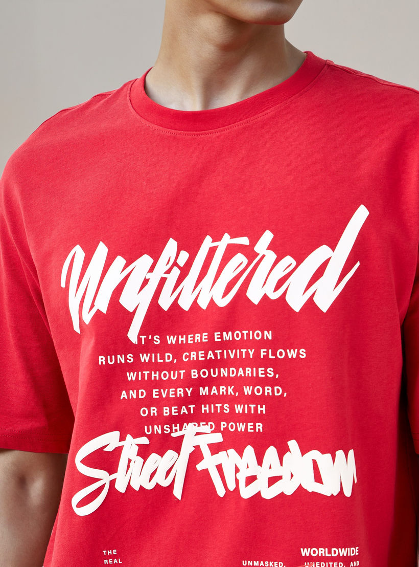 تيشيرت بطبعات تايبوجرافيك-men-clothing-tshirtsandpolos-tshirts-image-1