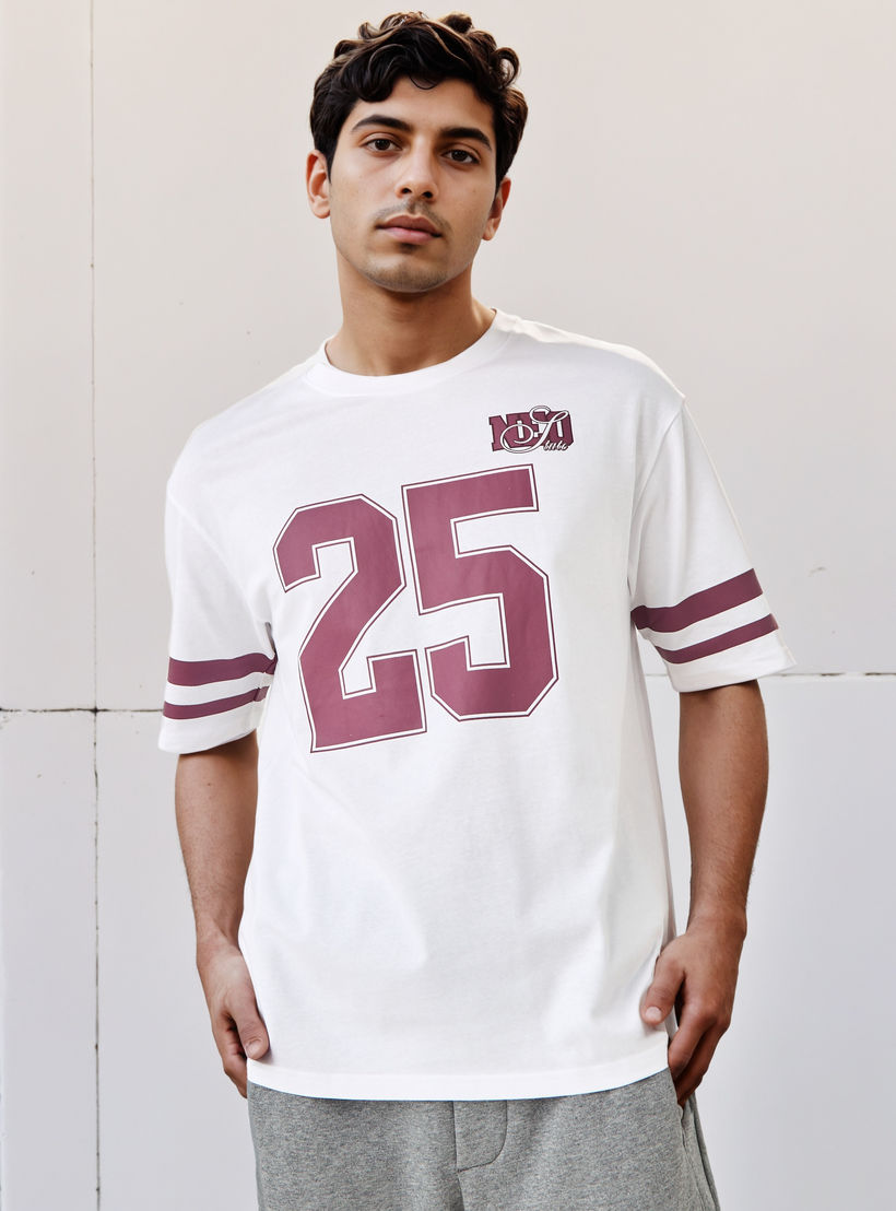 Men Relaxed Fit Crew Neck Short Sleeves Varsity Print T-shirt-men-clothing-tshirtsandpolos-tshirts-image-1