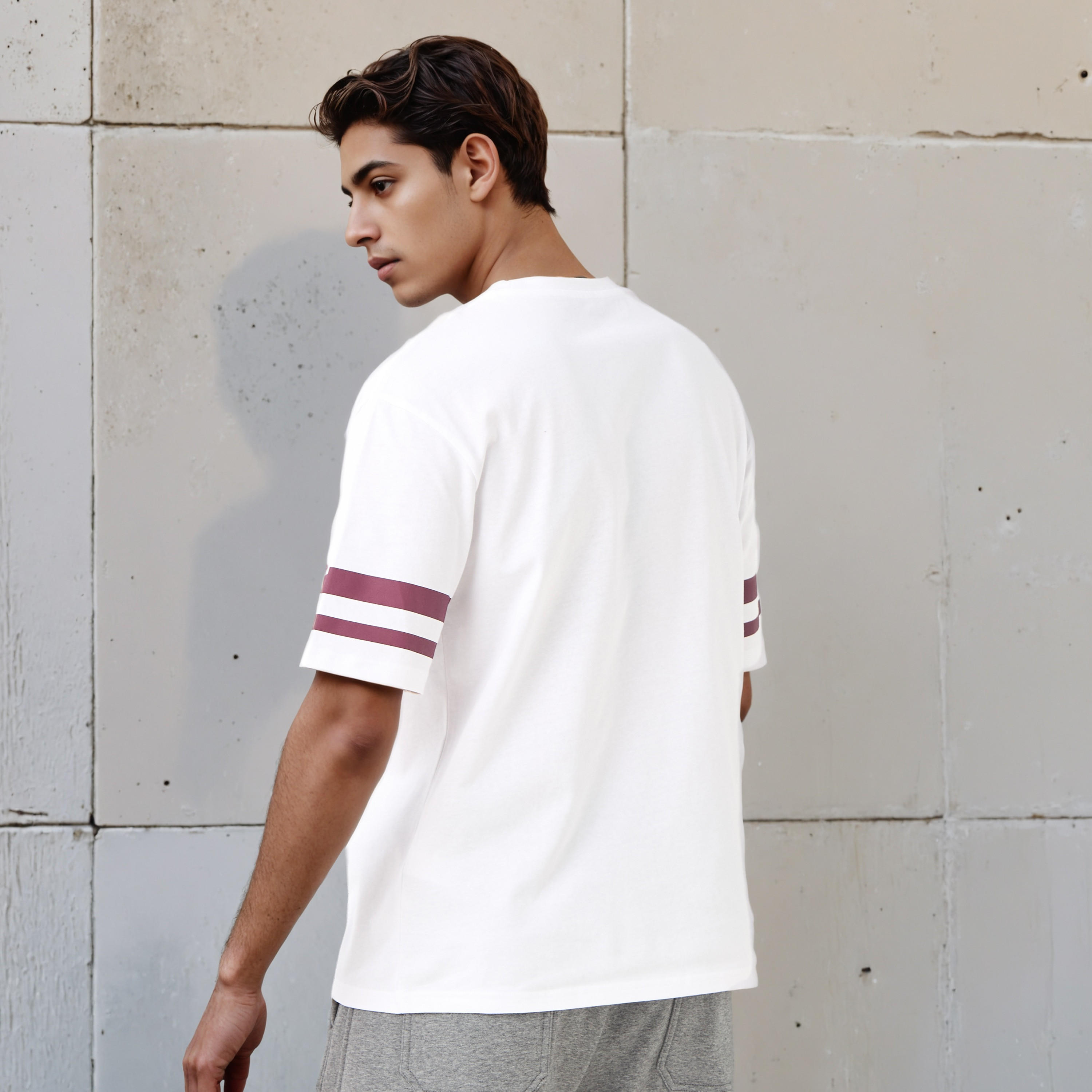 Men Relaxed Fit Crew Neck Short Sleeves Varsity Print T-shirt-men-clothing-tshirtsandpolos-tshirts-image-3