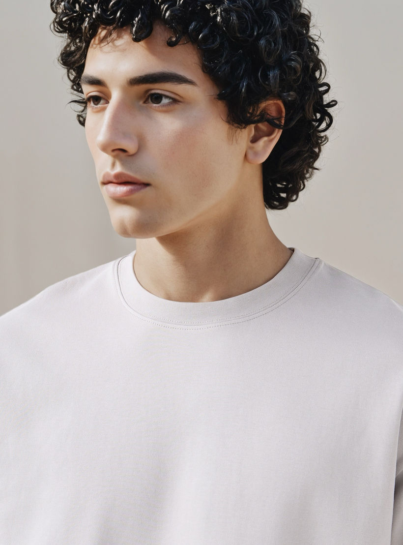 تيشيرت بوكسي رجالي بياقة ضيقة وأكمام قصيرة-men-clothing-tshirtsandpolos-tshirts-image-2
