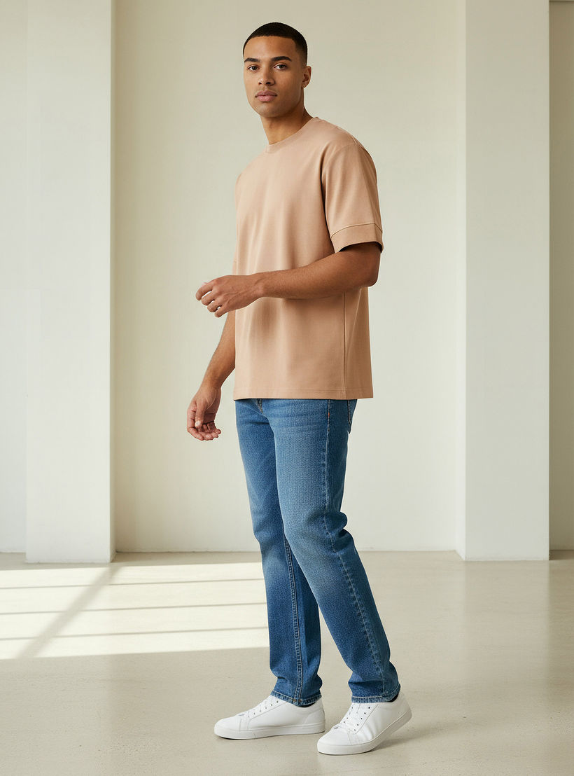 Men Relaxed Fit Crew Neck Short Sleeve Patch Detail T-shirt-men-clothing-tshirtsandpolos-tshirts-image-2