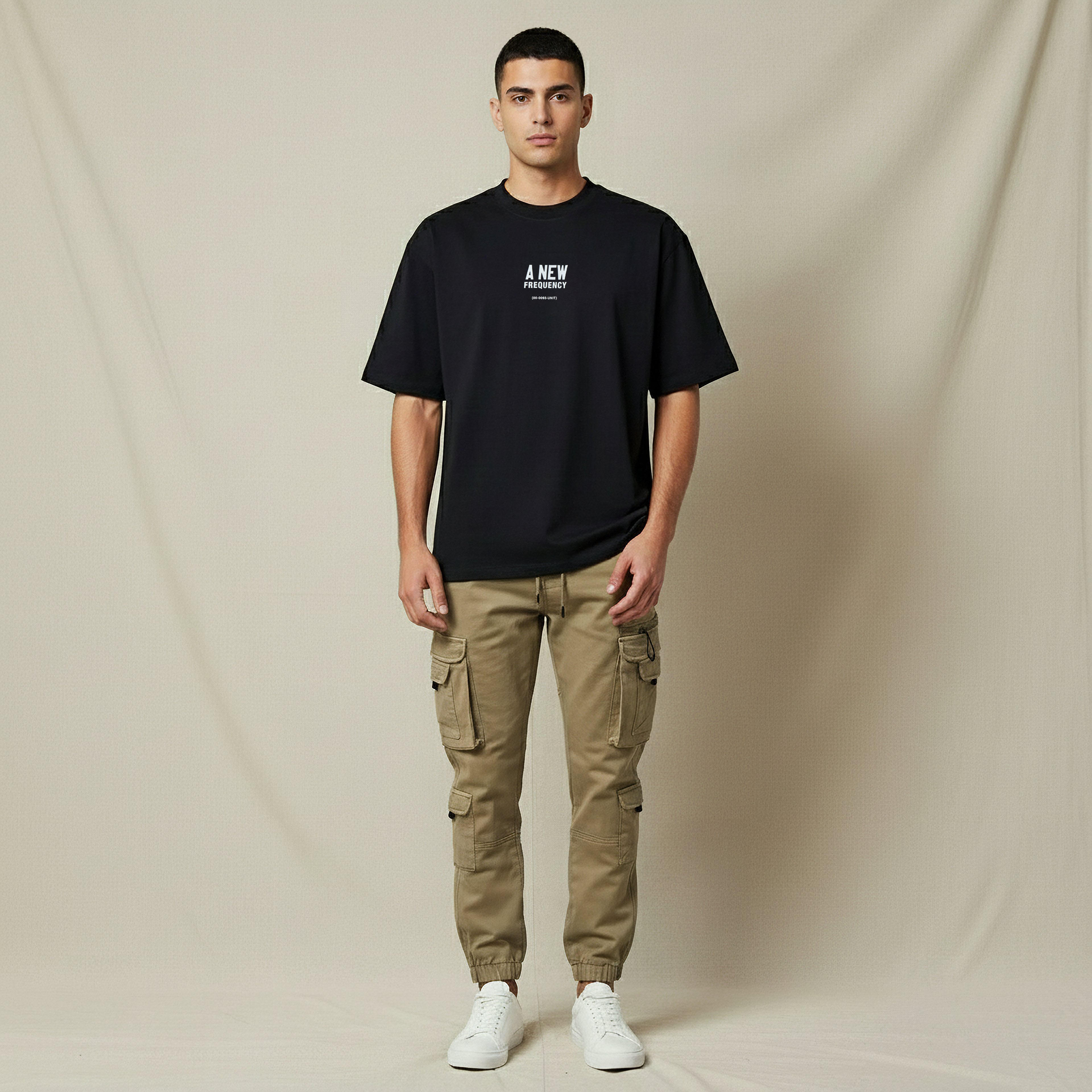 تيشيرت رجالي بطبعات وياقة ضيقة وأكمام قصيرة-men-clothing-tshirtsandpolos-tshirts-image-2